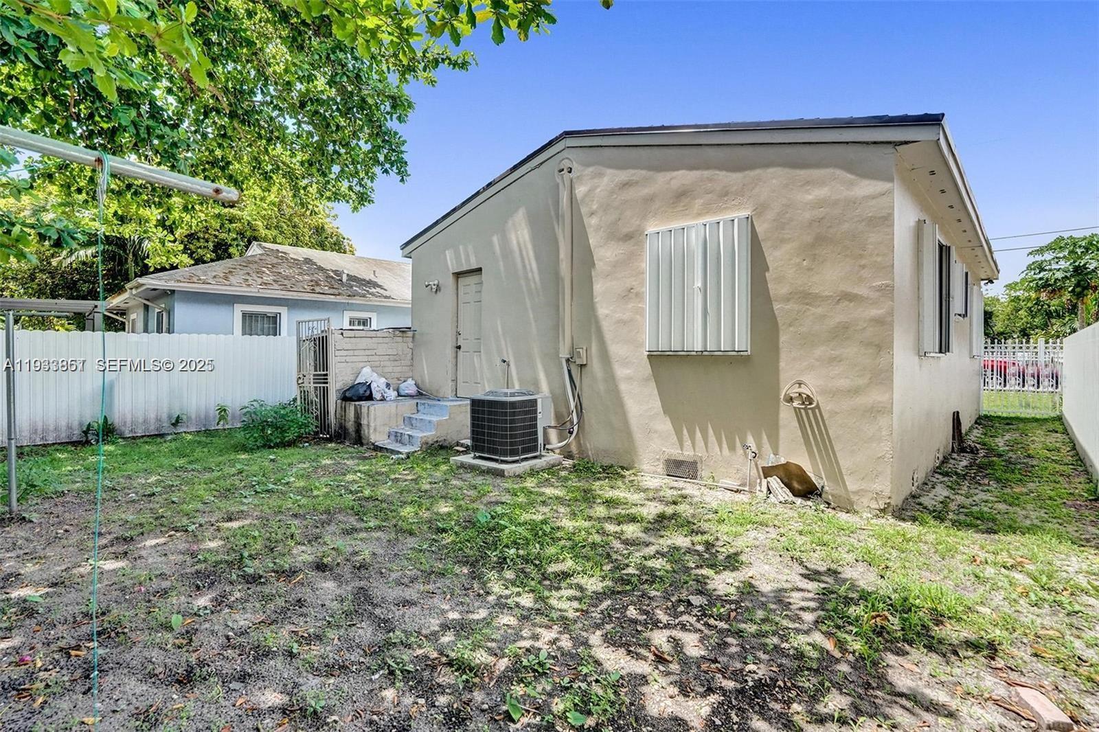 LIBERTY CITY - Residential