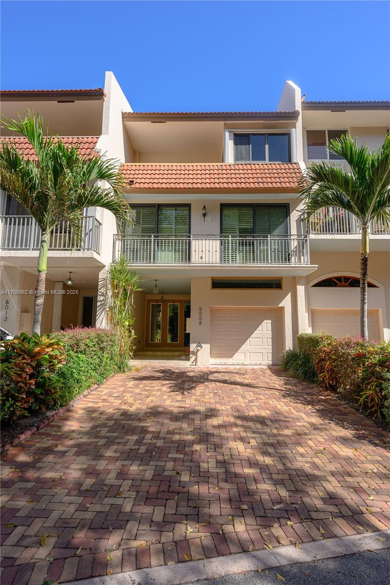 6008 Paradise Point Dr 6008