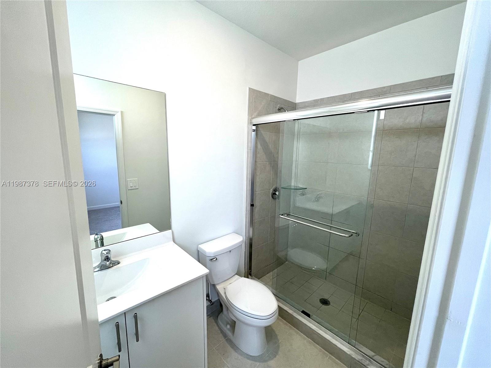 SILVER PALM RESIDENTIAL H - Residential Lease