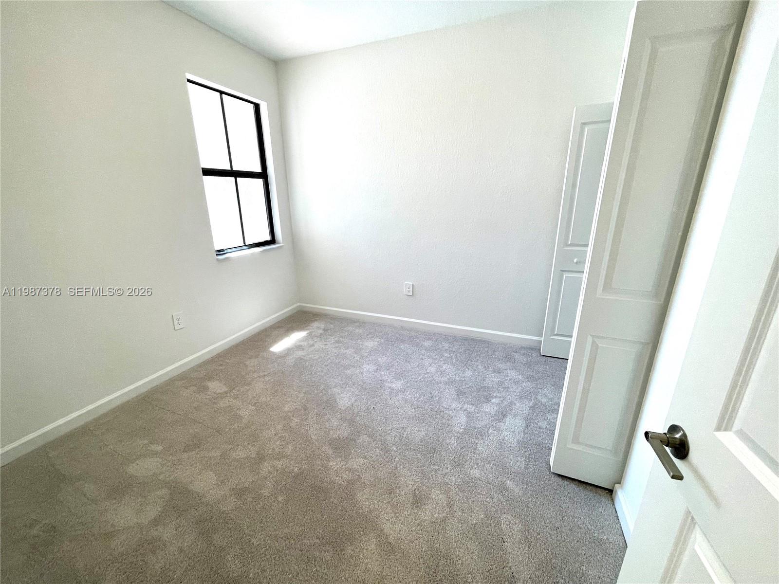 SILVER PALM RESIDENTIAL H - Residential Lease