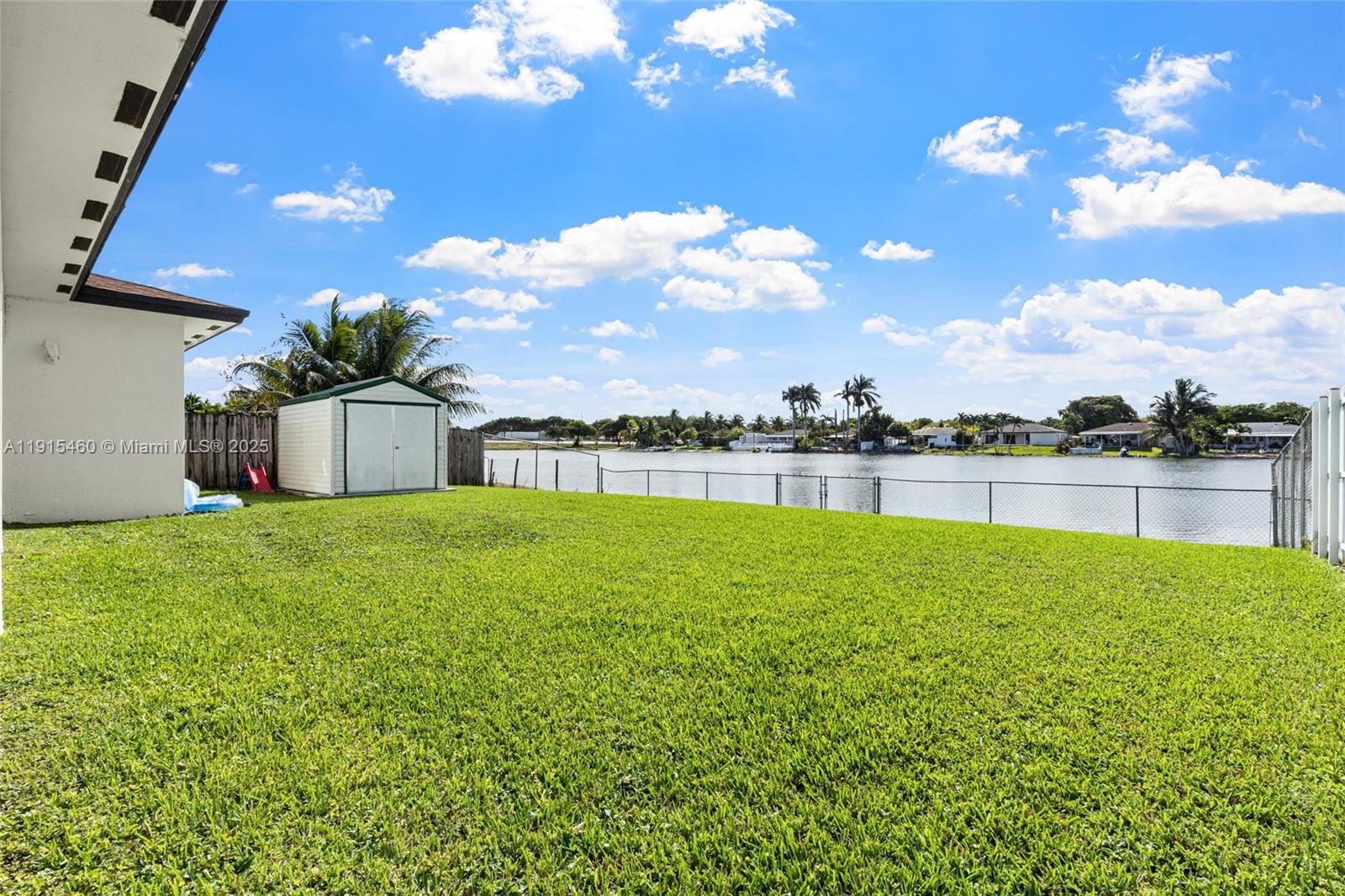 SALMA LAKE PHASE 2 - Residential