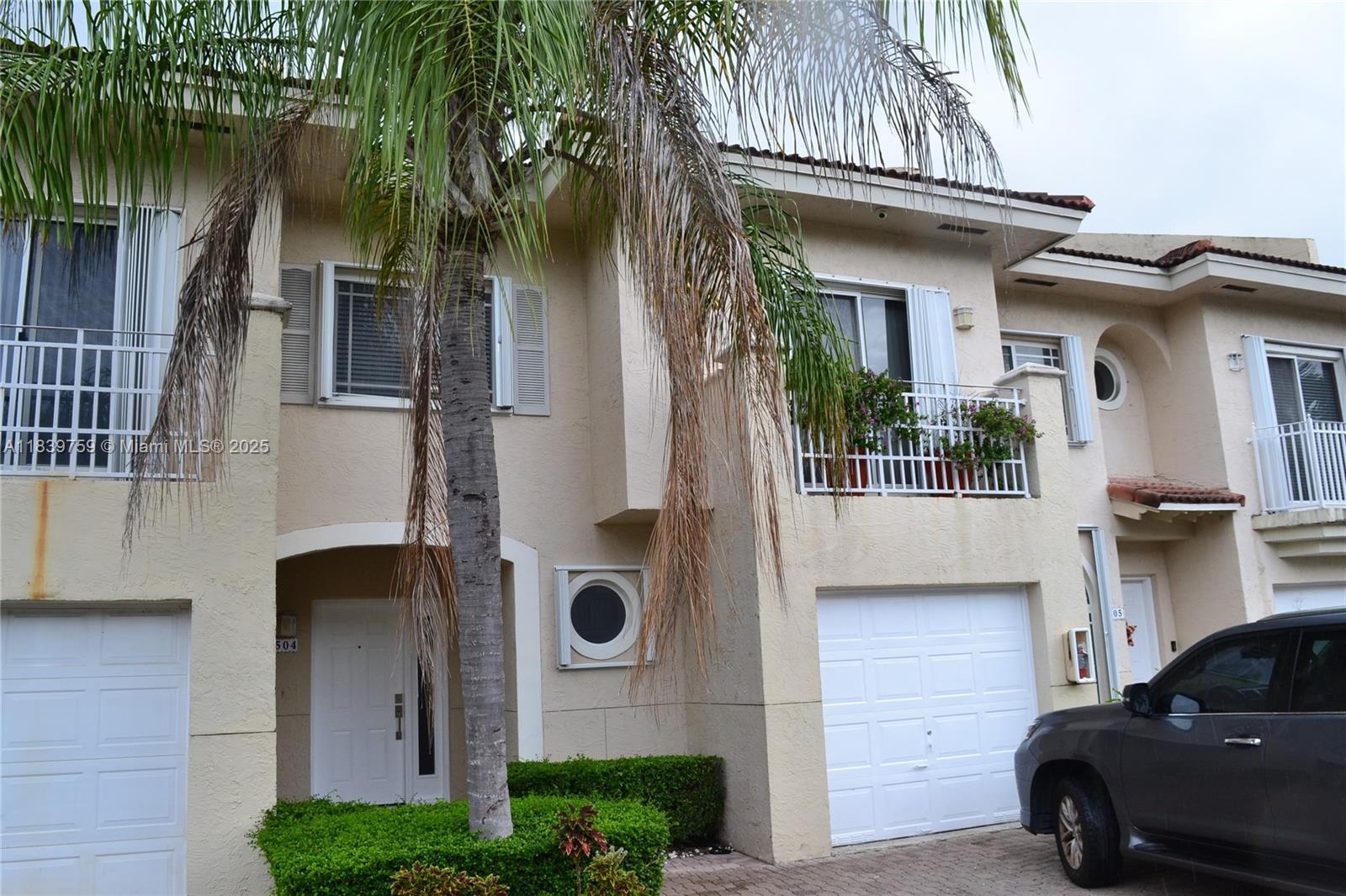 10190 SW 88th St 504