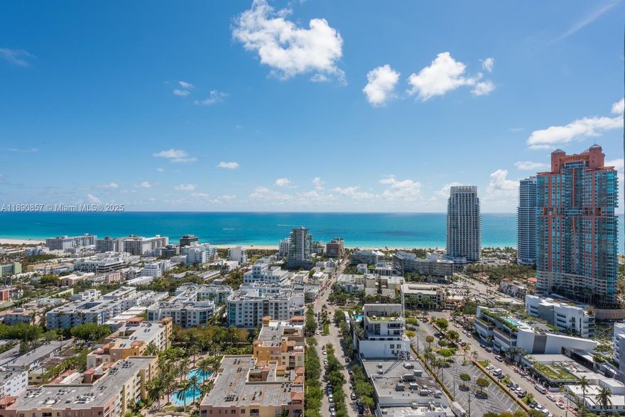 Gorgeous penthouse condo 3 bed/2 bath with amazing ocean views at the Yacht Club at Portofino. Live in the best neighborhood of South Beach. Enjoy the spectacular gym on the second floor, updated pool and Jacuzzi, tennis court, and BBQ area. GREAT LOCATION! Walking distance of the heart of the South of Fifth neighborhood. AVAILABLE FROM NOVEMBER 28th TILL MARCH 31st
