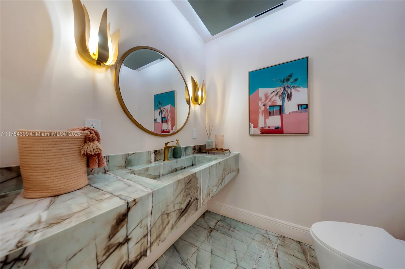 AMD PL BISCAYNE PINES - Residential