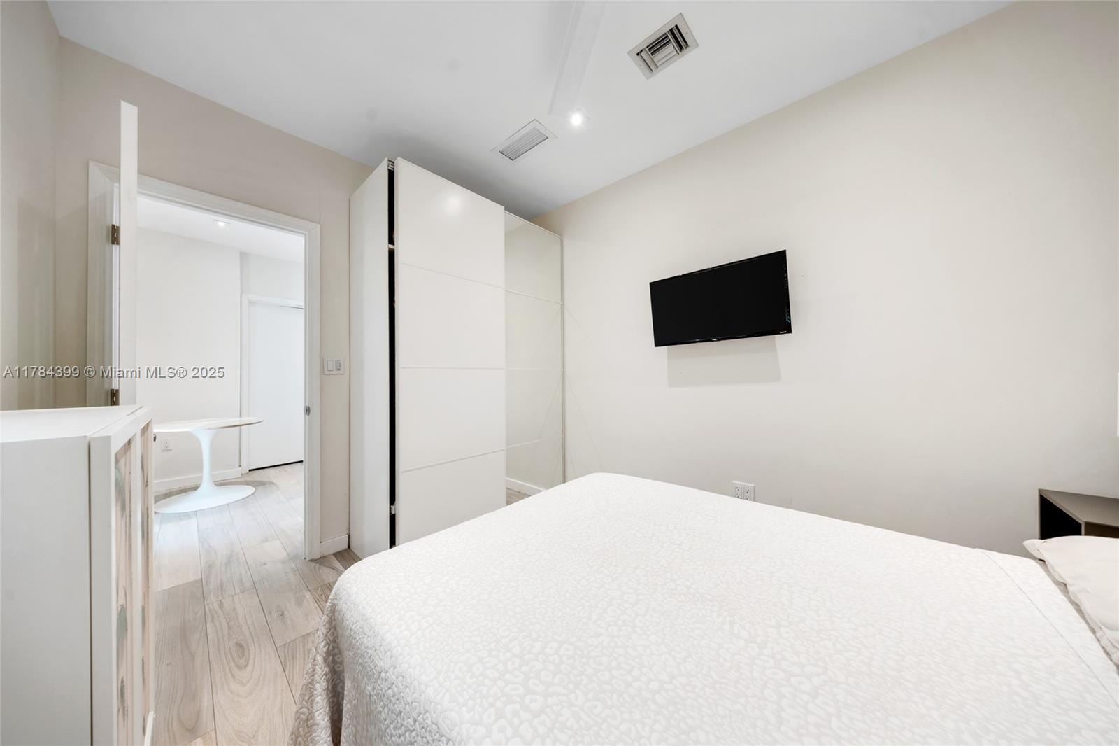 AMD PL BISCAYNE PINES - Residential