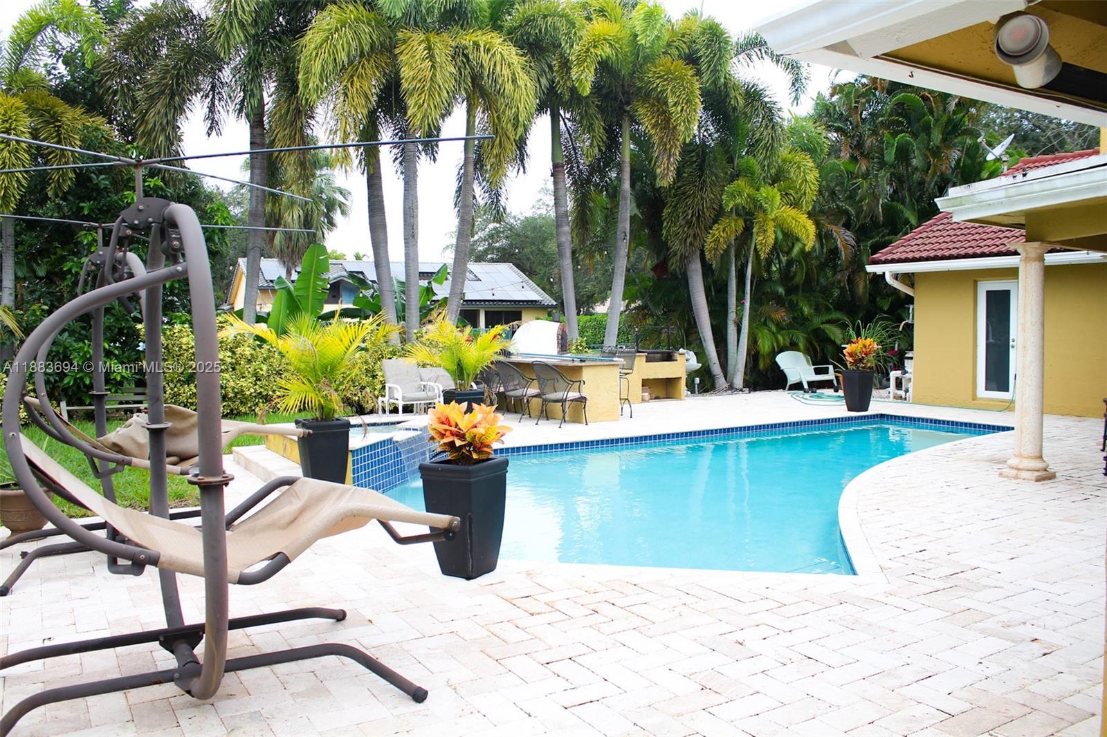 CYPRESS RUN - Residential