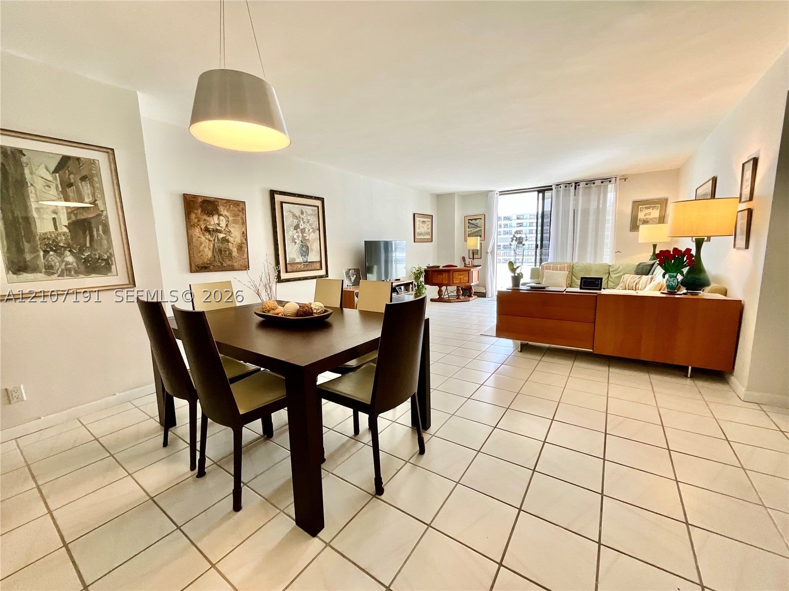 2500 Parkview Dr 1619