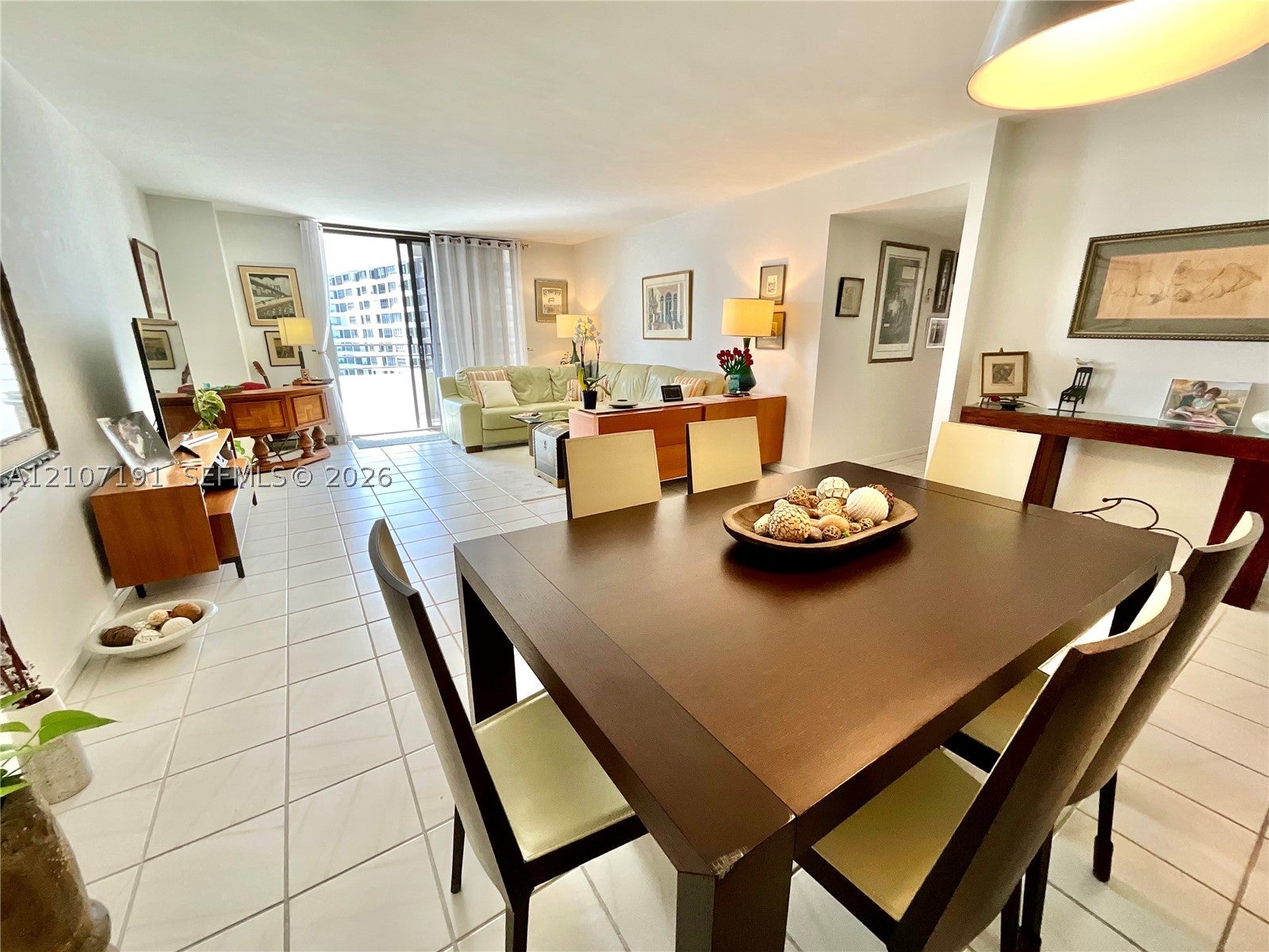 2500 Parkview Dr 1619