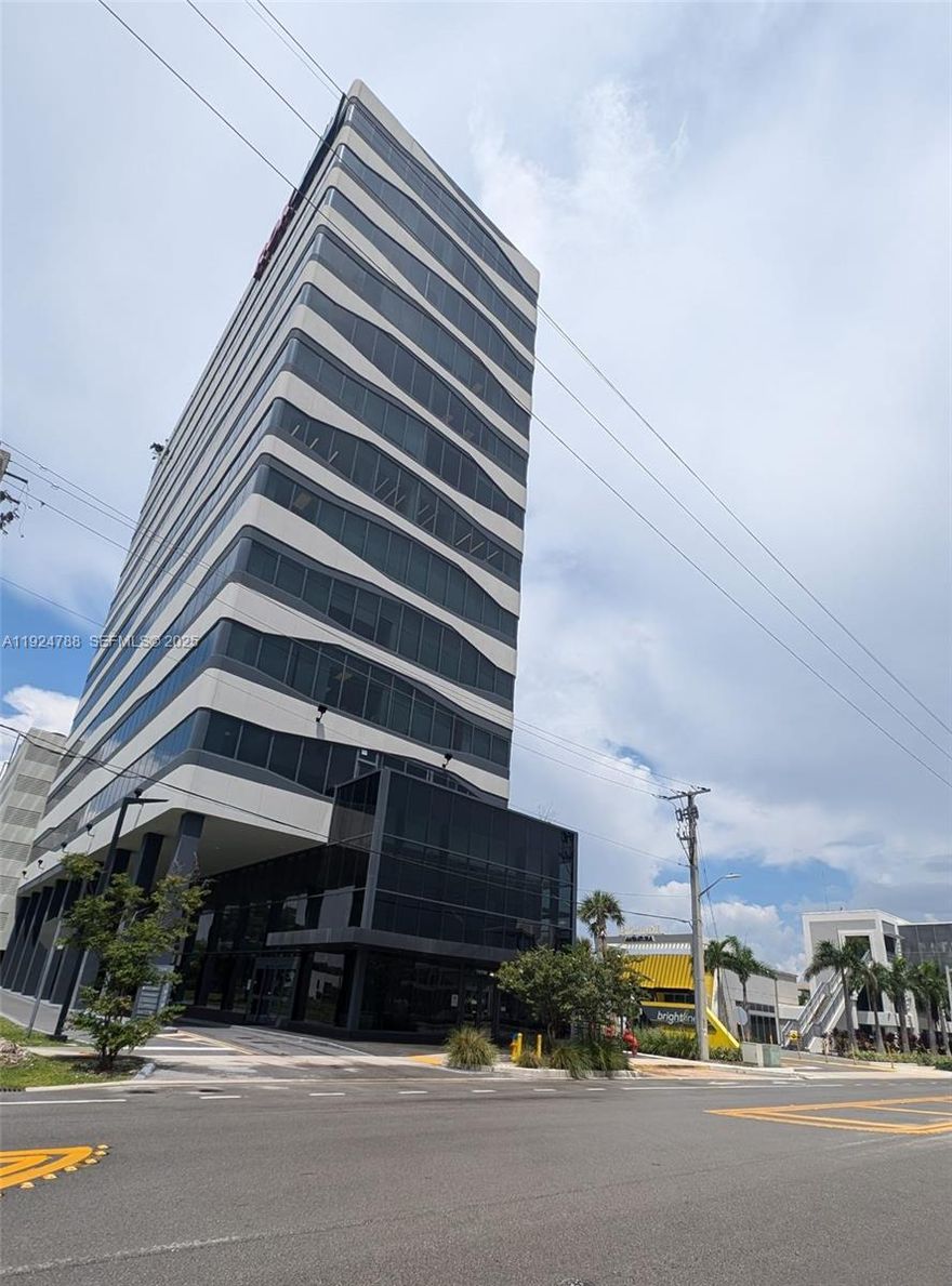 Presenting a 1,294 RSF / 1,003 USF furnished, 10th-floor, corner office for sale. Situated across from Aventura Mall and next to the Brightline Station. The office layout features 2 private offices, a reception area, 4 workstations, and an open kitchen. Enjoy premium building amenities, including a Sky Lounge with panoramic views, a conference room, and a meeting lounge area. The Forum Aventura building (designed by Arquitectonica) provides 2 assigned parking spaces, plus guest parking.