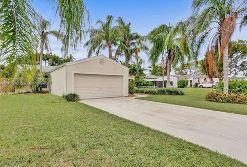 Tiny photo for 14740 SW 159th St, Miami, FL 33187 (MLS # A12010270)