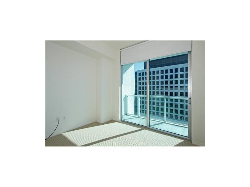 500 BRICKELL EAST TOWER - Residential Lease