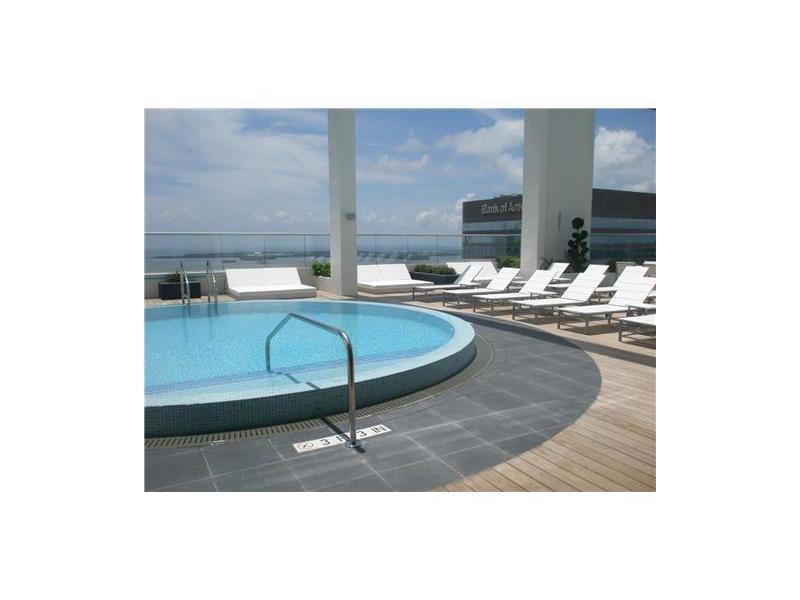 500 BRICKELL EAST TOWER - Residential Lease