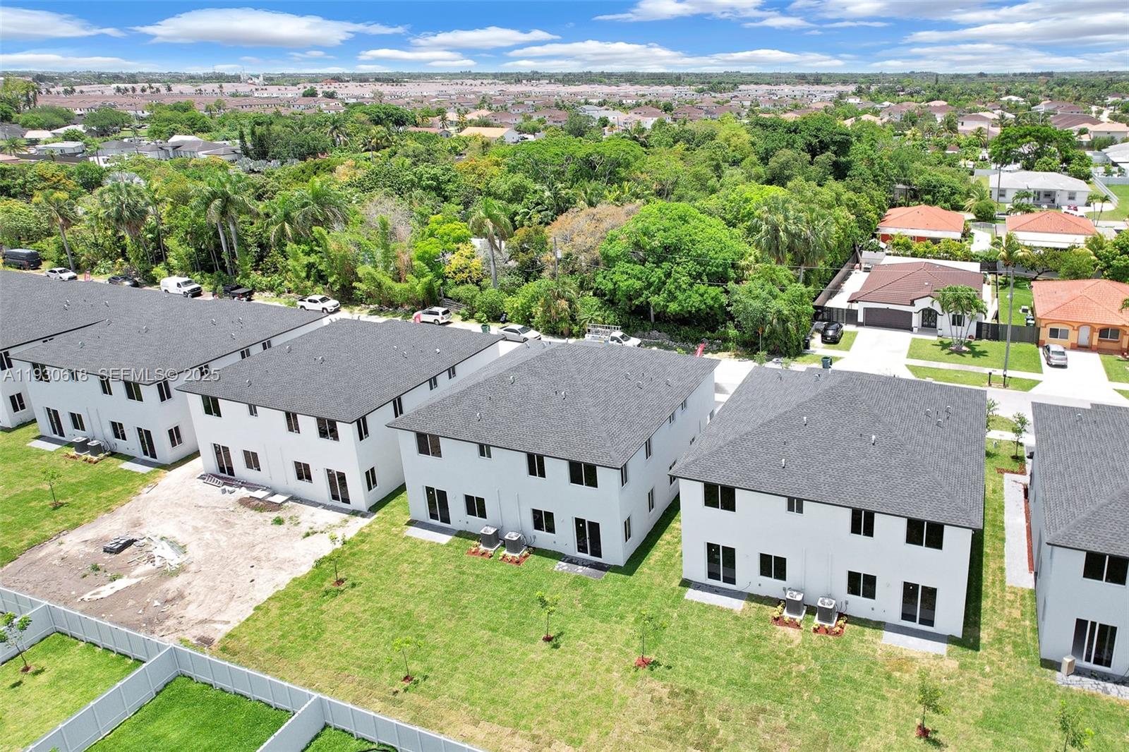 CHLOE ESTATES - Residential