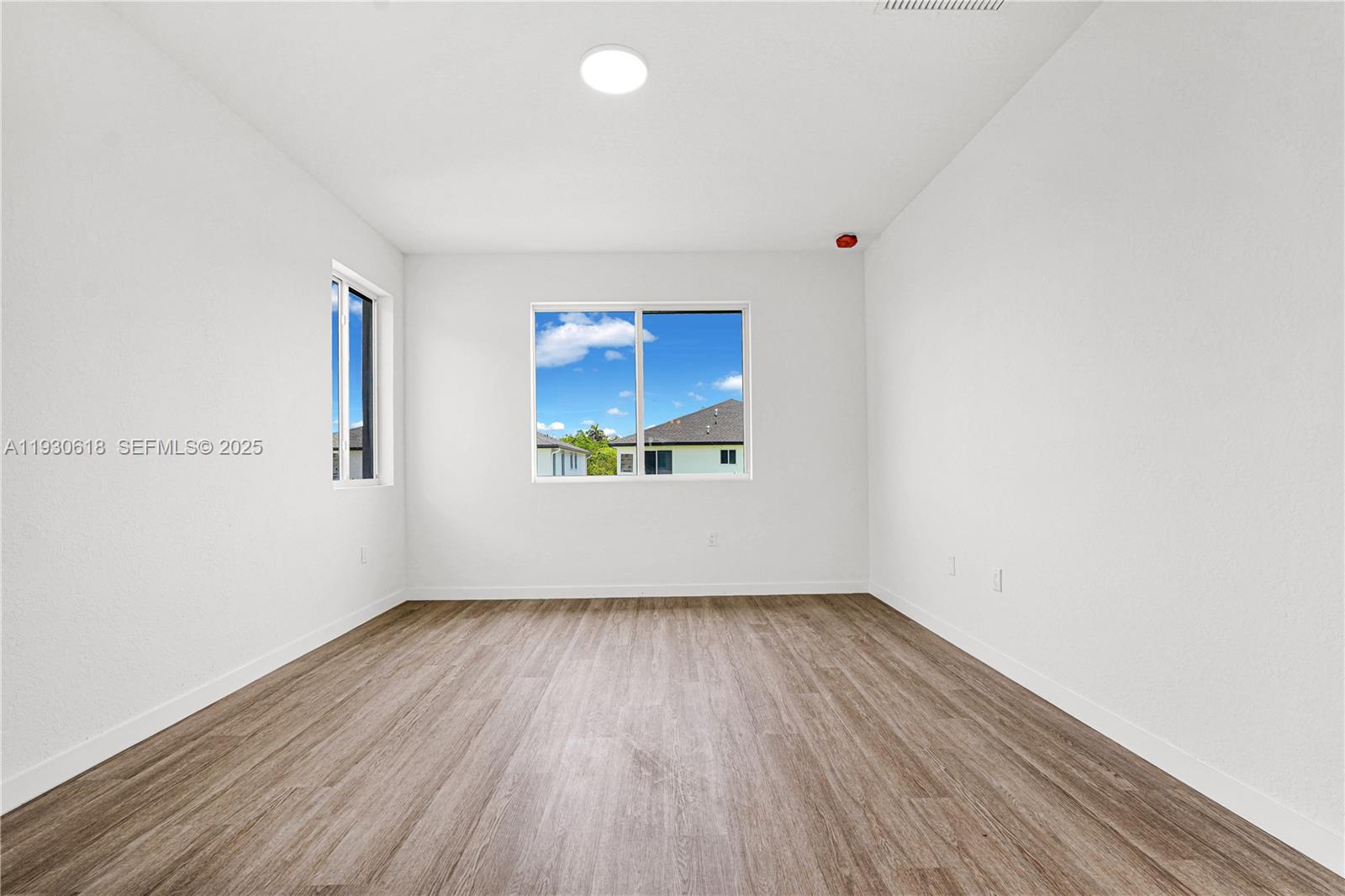 CHLOE ESTATES - Residential