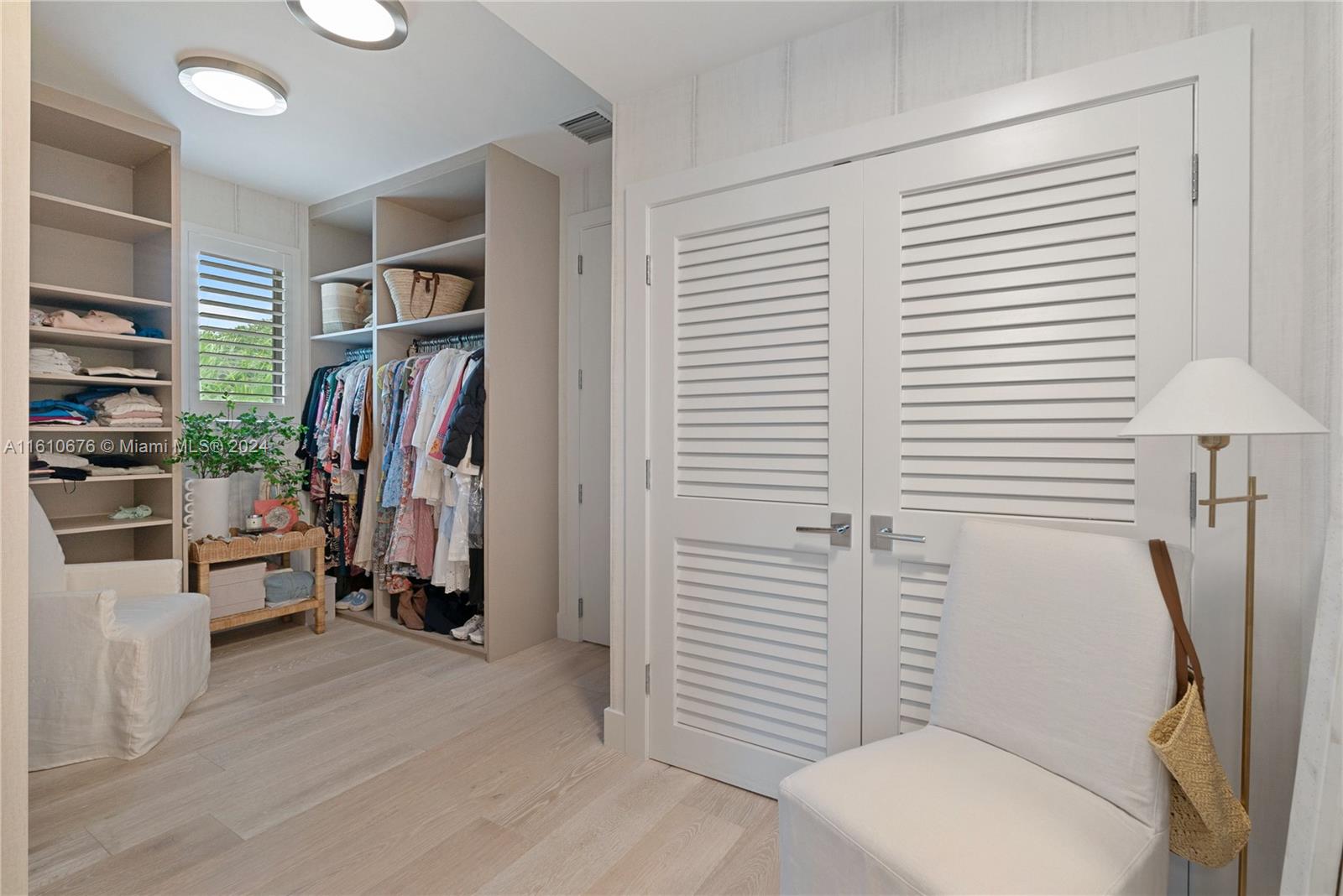 GRANADA PARK AMD - Residential