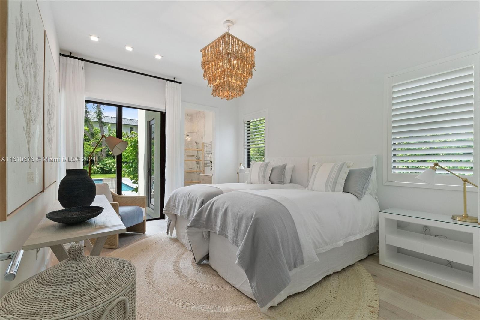 GRANADA PARK AMD - Residential