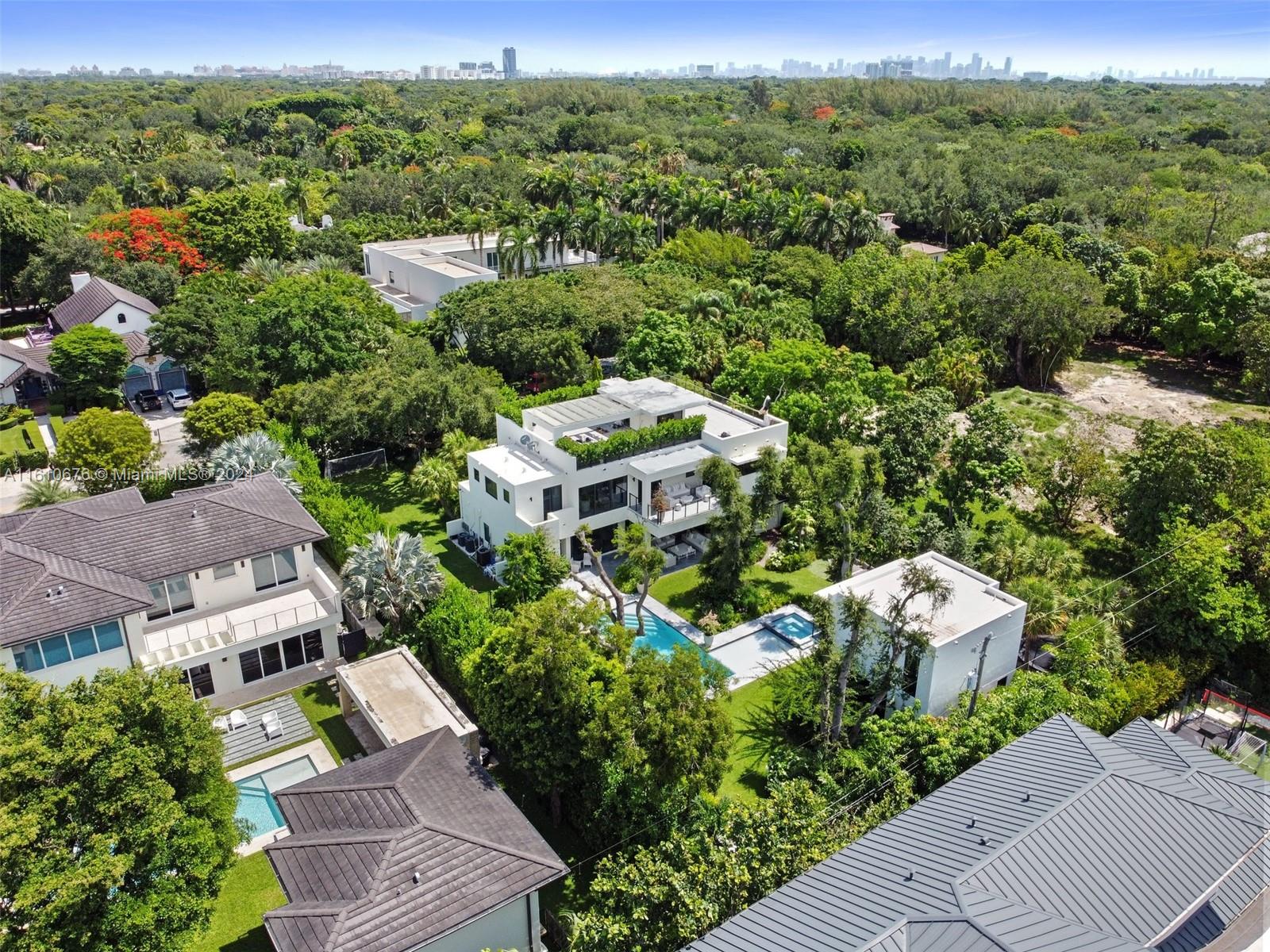 GRANADA PARK AMD - Residential