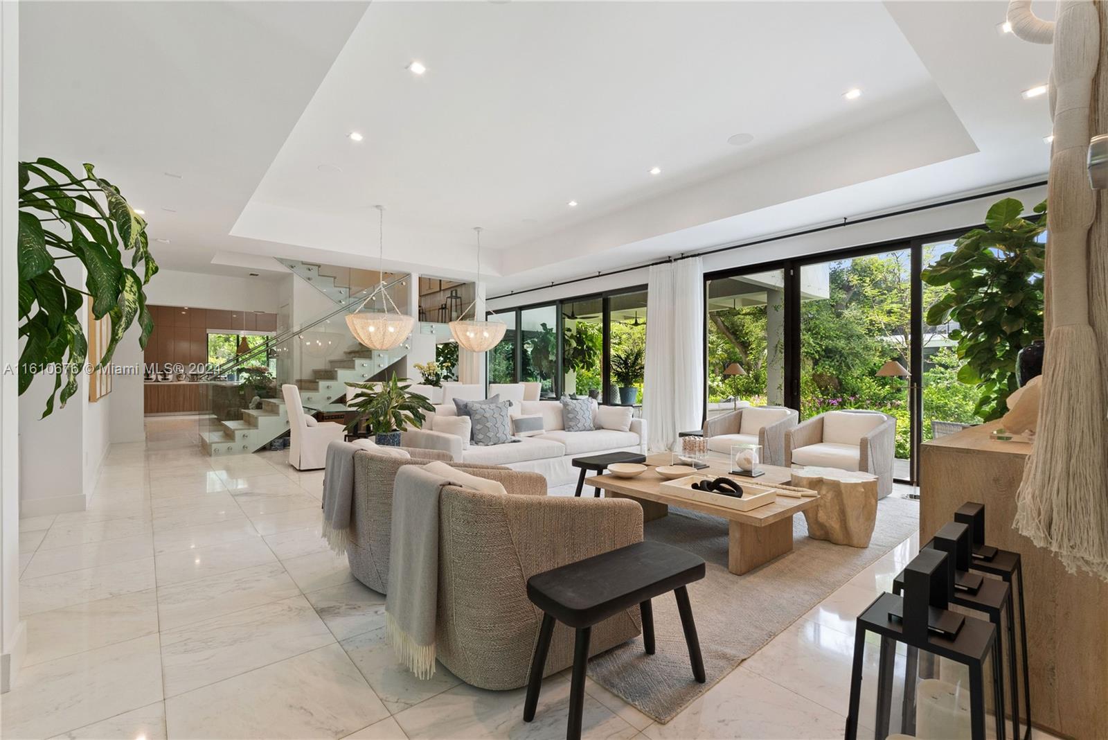 GRANADA PARK AMD - Residential