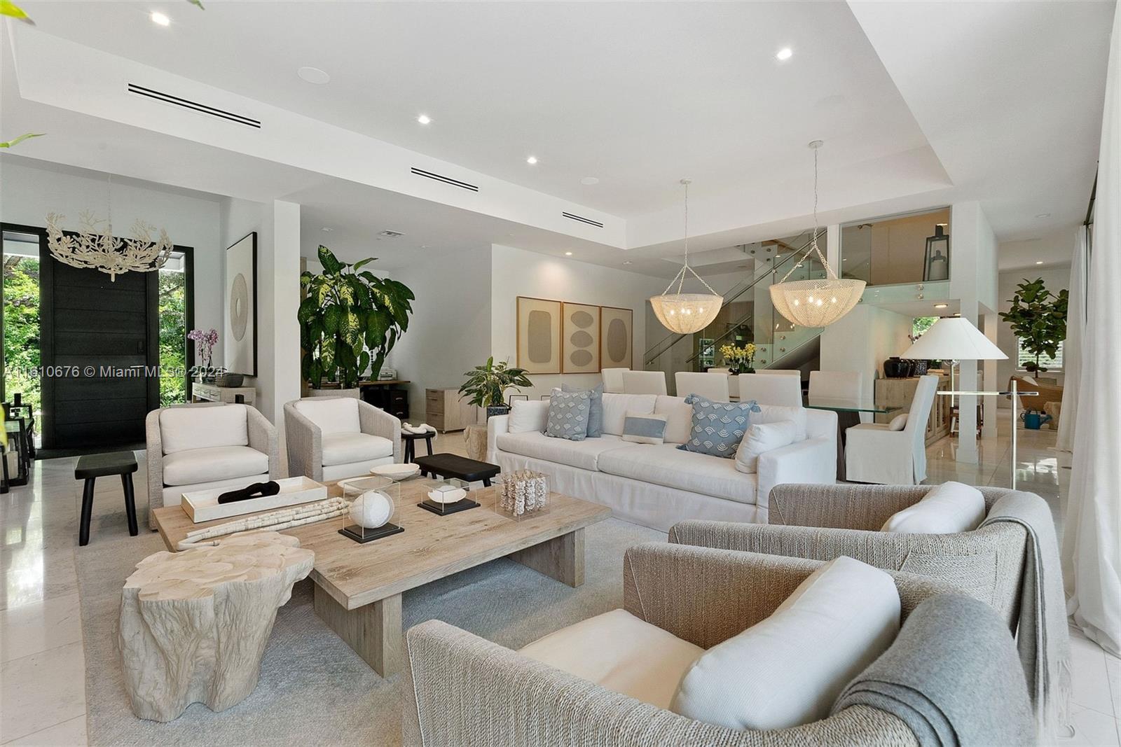 GRANADA PARK AMD - Residential