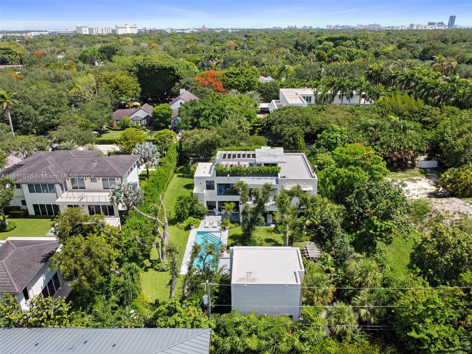 GRANADA PARK AMD - Residential