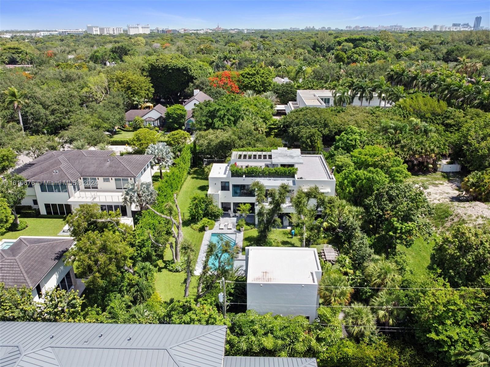 GRANADA PARK AMD - Residential
