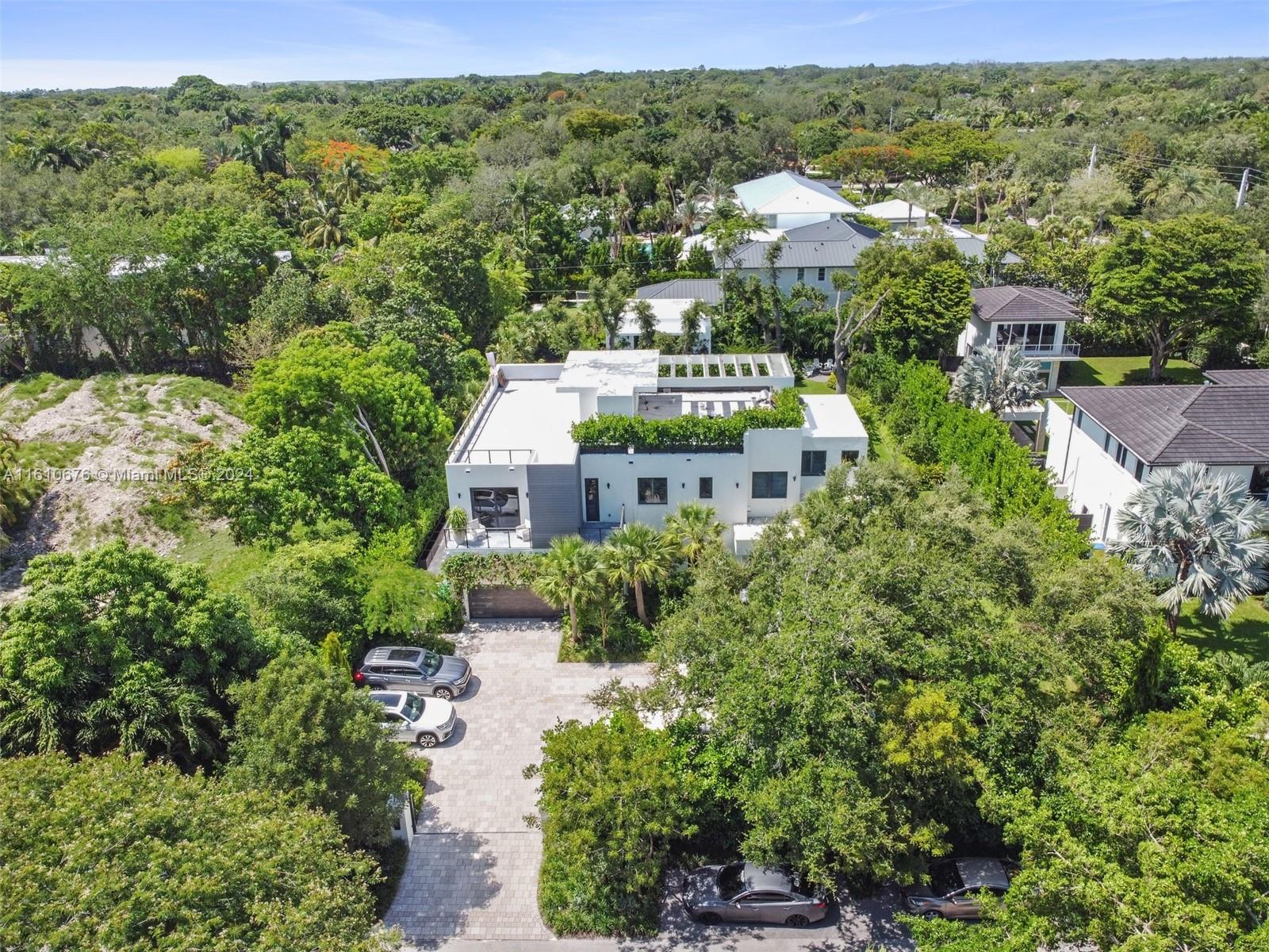 GRANADA PARK AMD - Residential