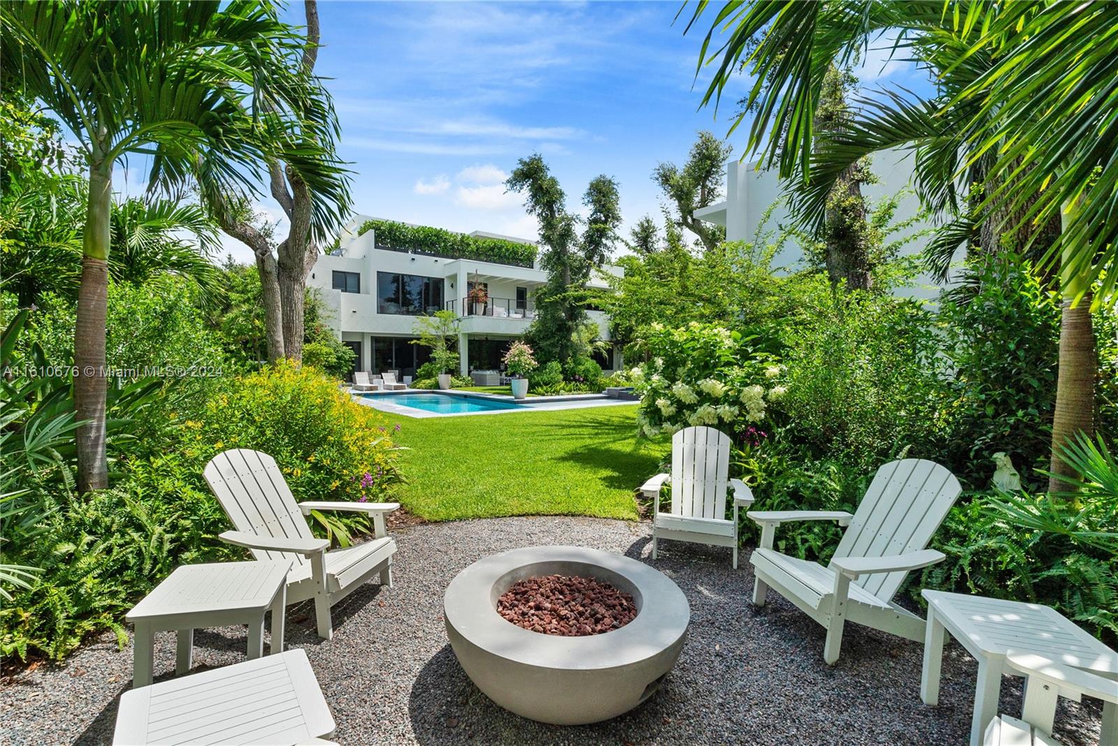 GRANADA PARK AMD - Residential