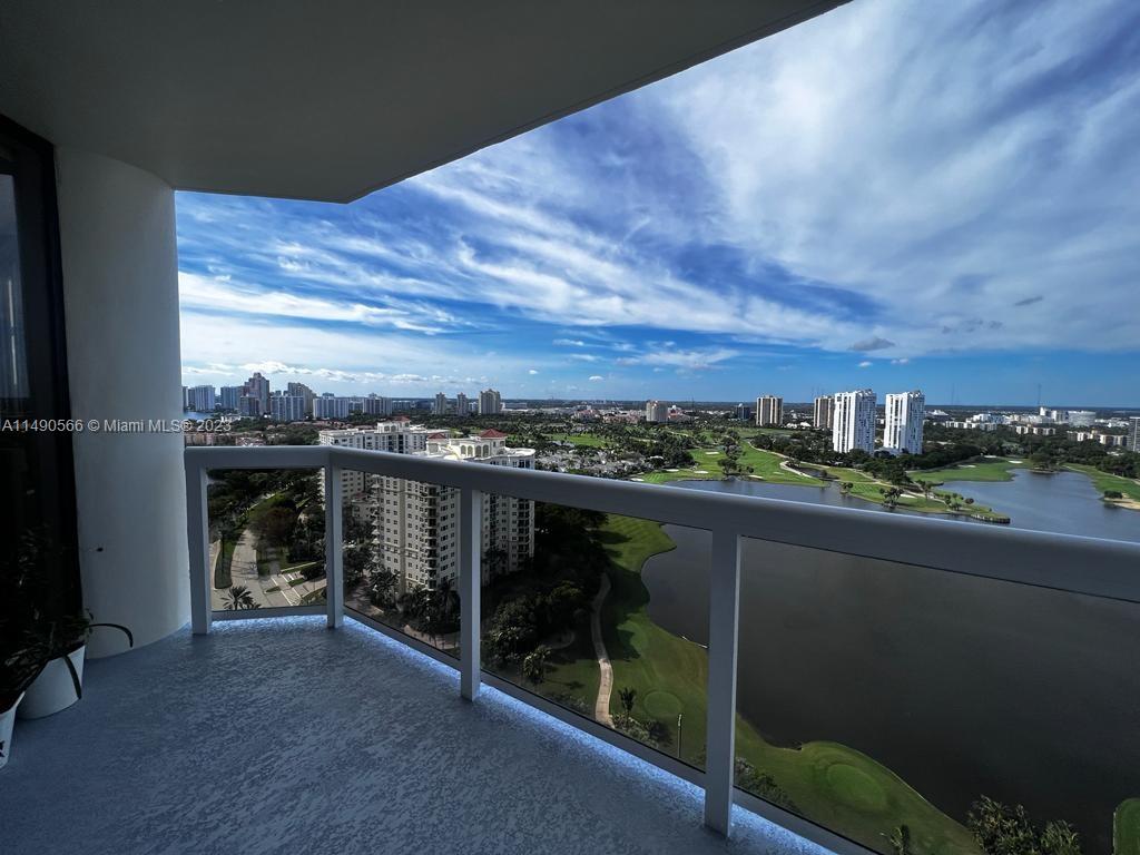 THE LANDMARK CONDO - Residential