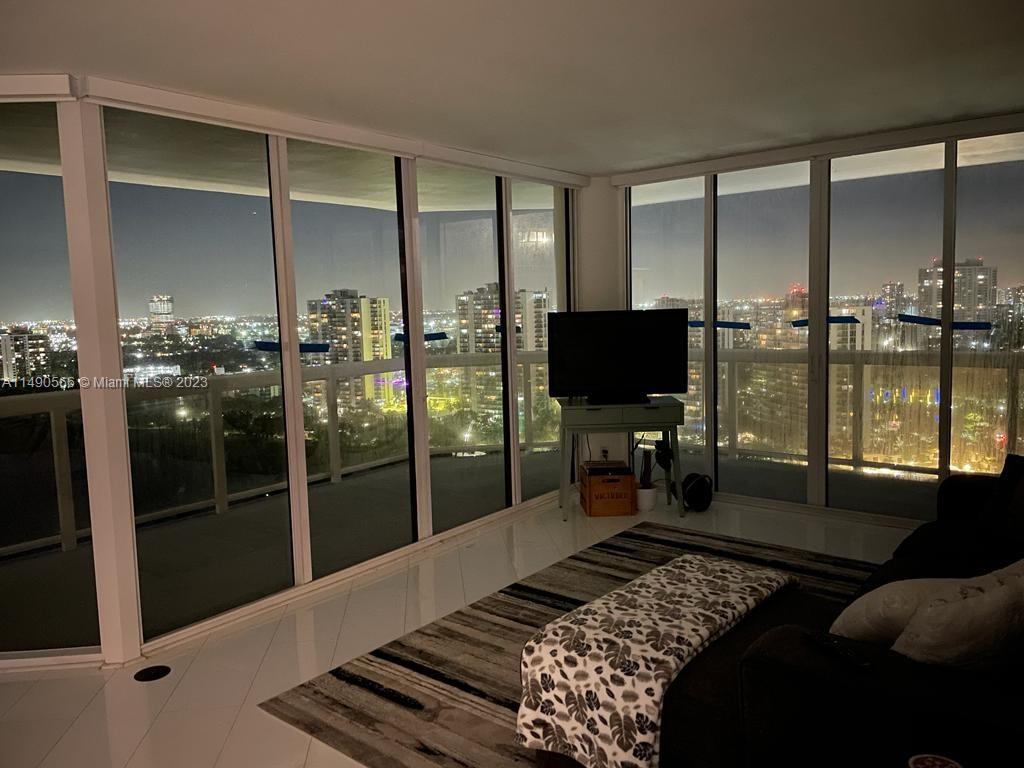 THE LANDMARK CONDO - Residential
