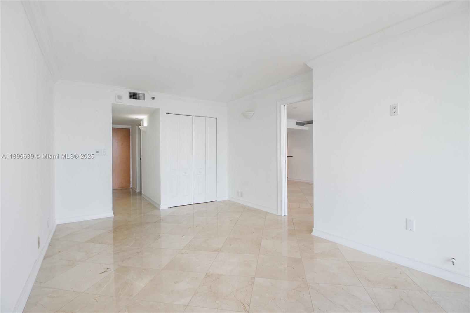 THE GRANDVIEW PALACE COND - Residential