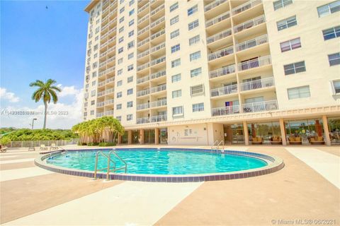 400 Kings Point Dr #106, Sunny Isles, FL 33160 - MLS#: A11423828