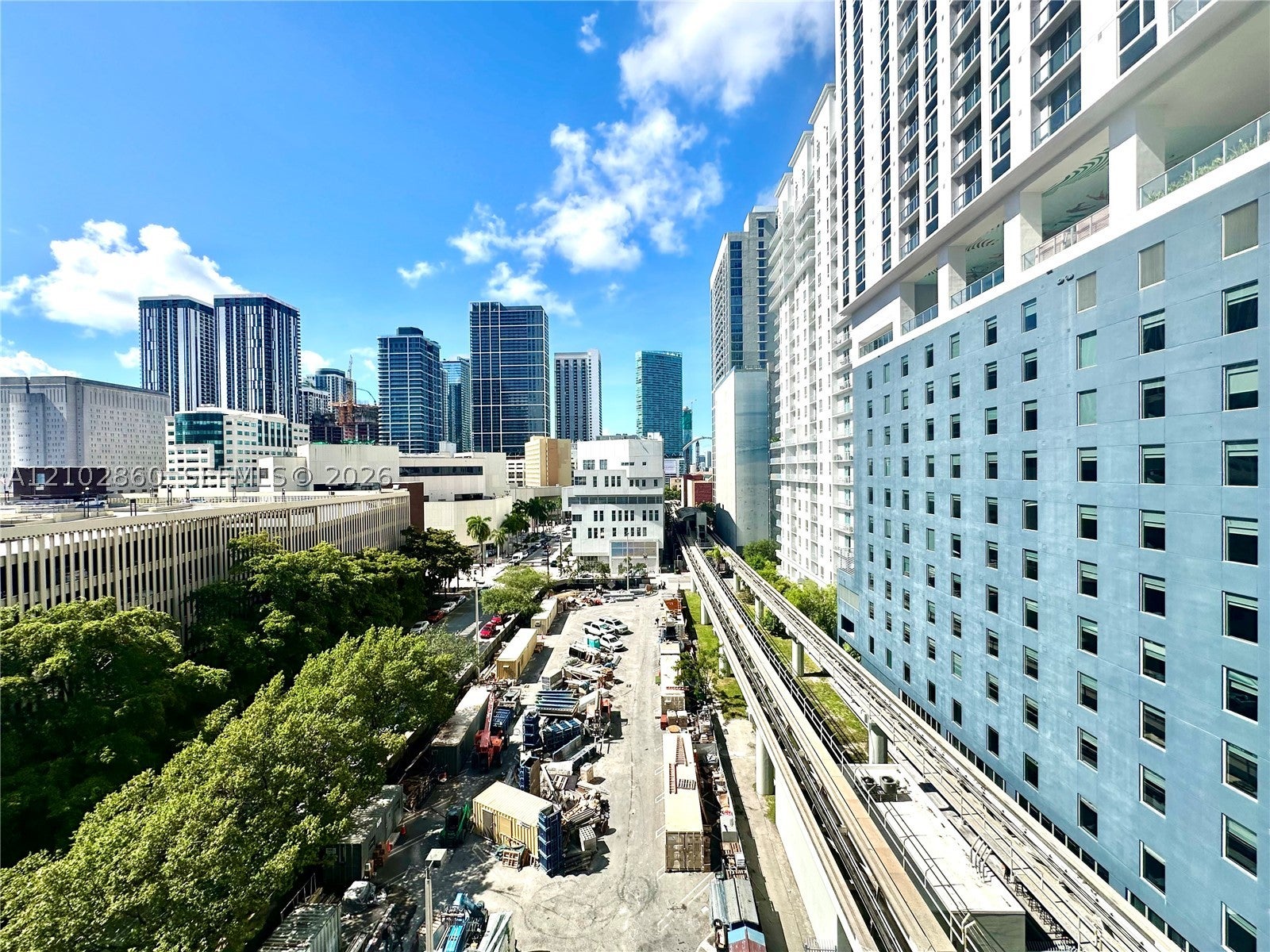133 NE 2nd Ave 809
