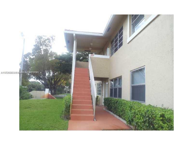 Rental Property at 10104 Twin Lakes Dr 11-F, Coral Springs, Broward County, Florida - Bedrooms: 2 
Bathrooms: 2  - $1,900 MO.