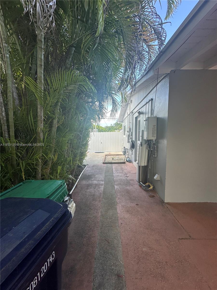 WHISPERING PINES EST SEC - Residential
