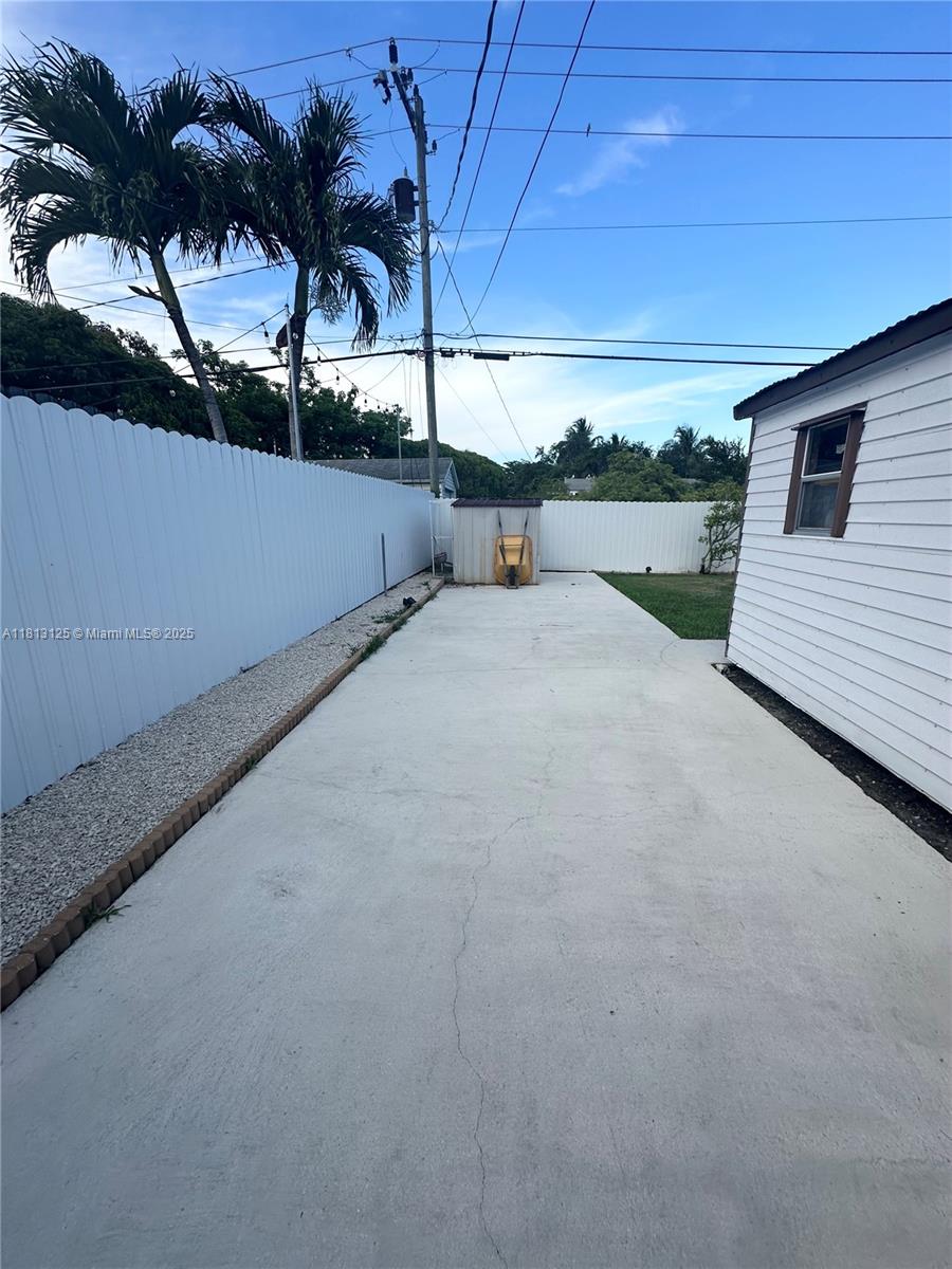 WHISPERING PINES EST SEC - Residential