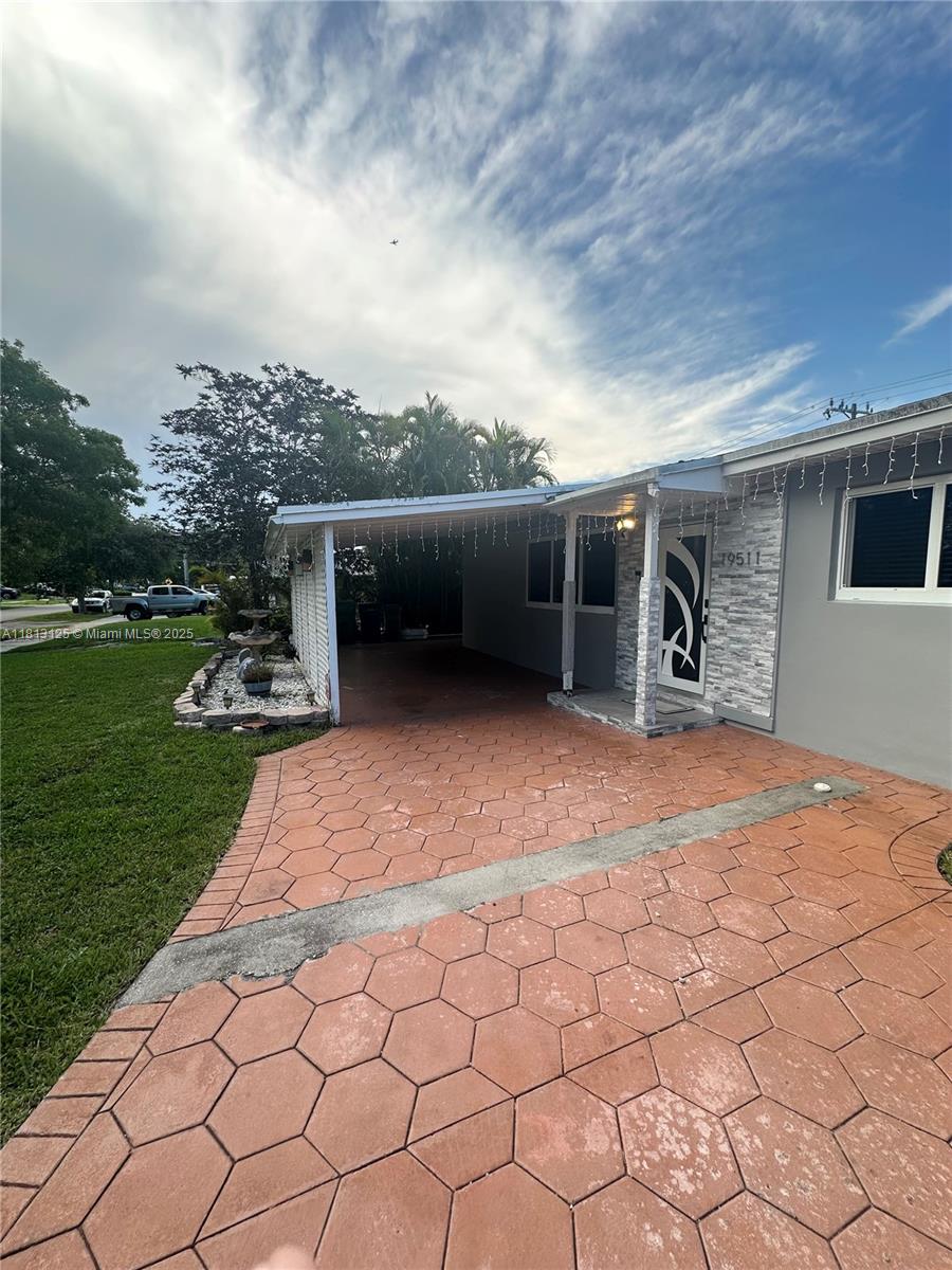 WHISPERING PINES EST SEC - Residential