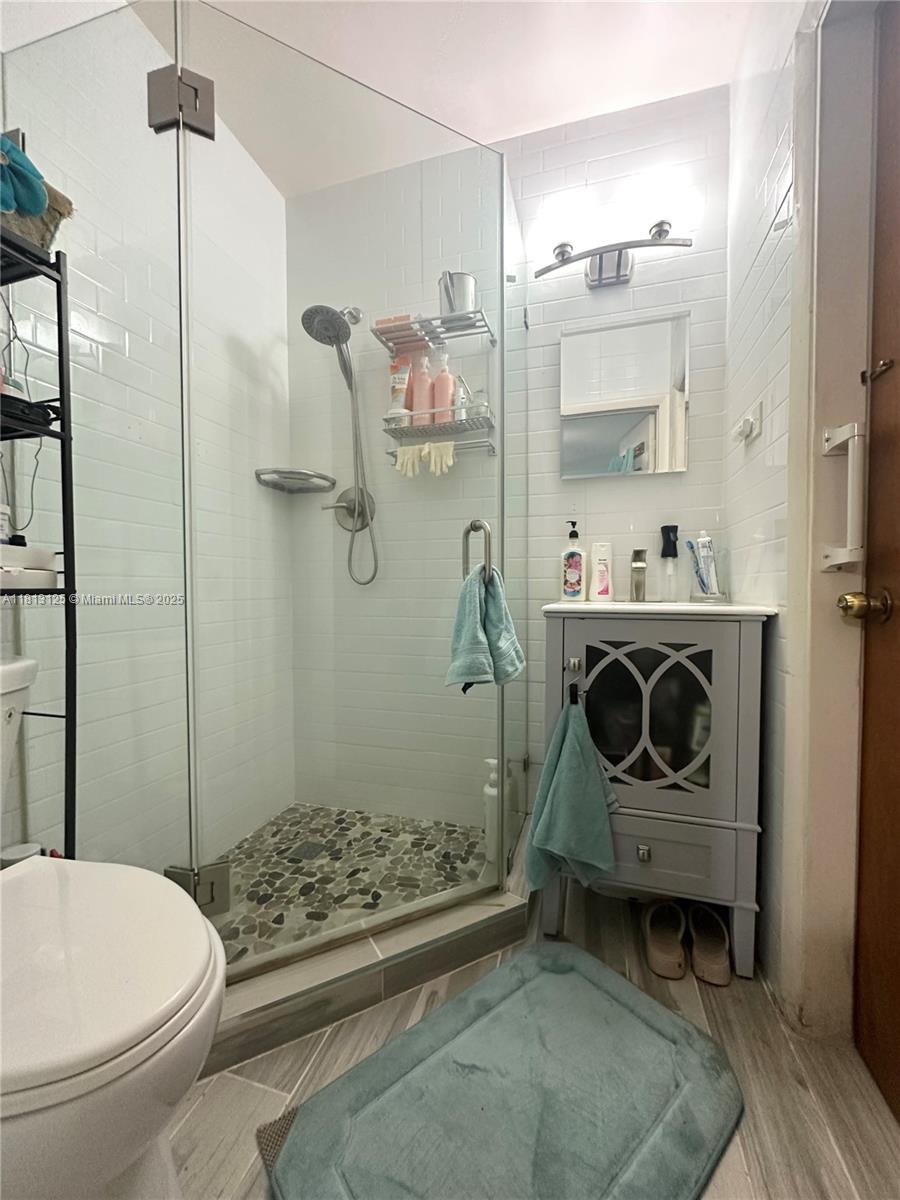 WHISPERING PINES EST SEC - Residential
