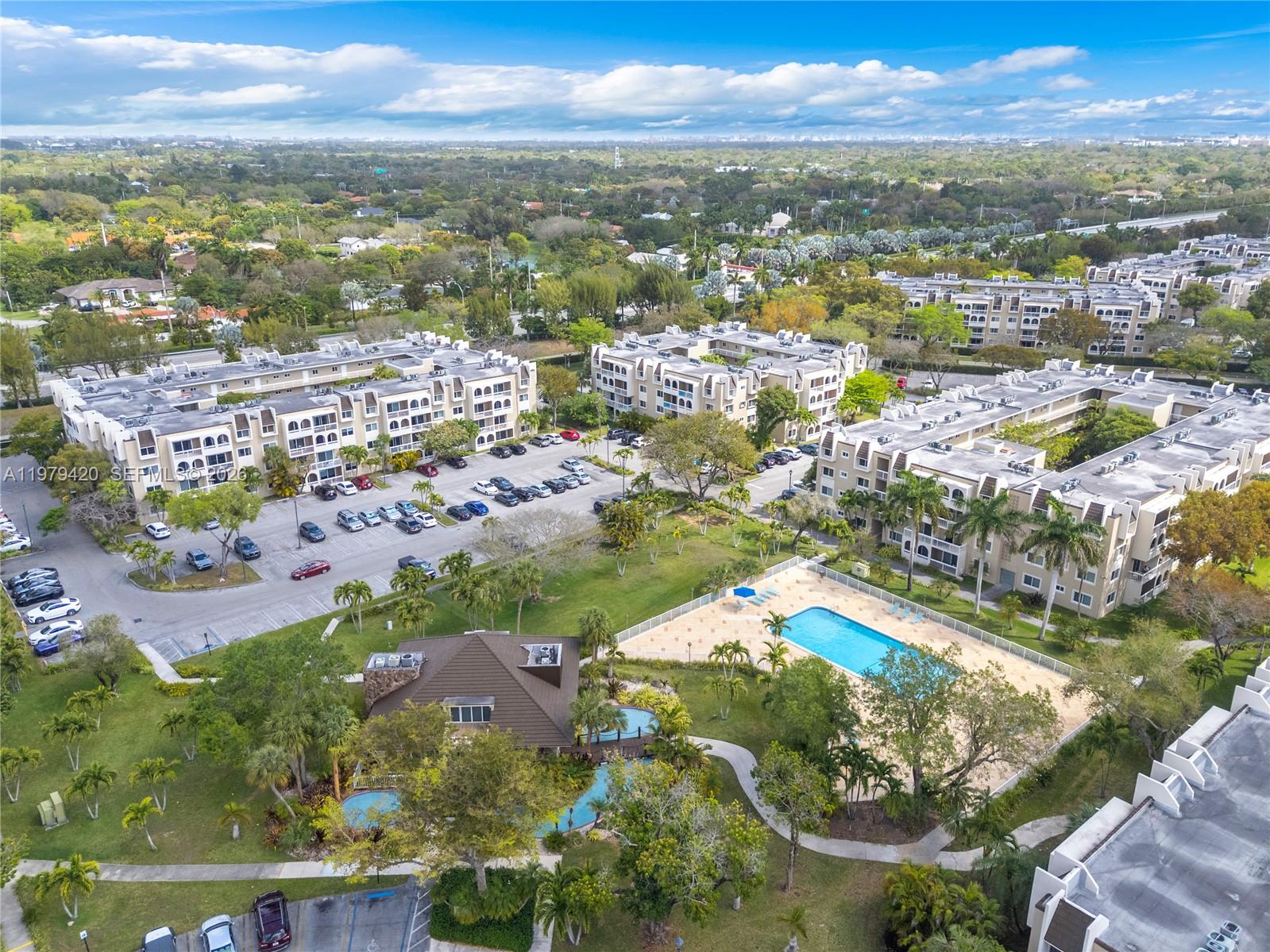 VILLAGE OF KINGS CREEK CO - Residential Lease