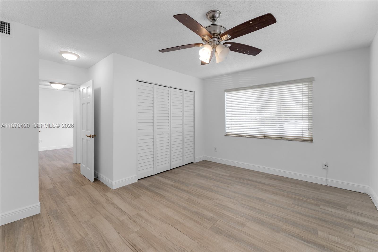 VILLAGE OF KINGS CREEK CO - Residential Lease