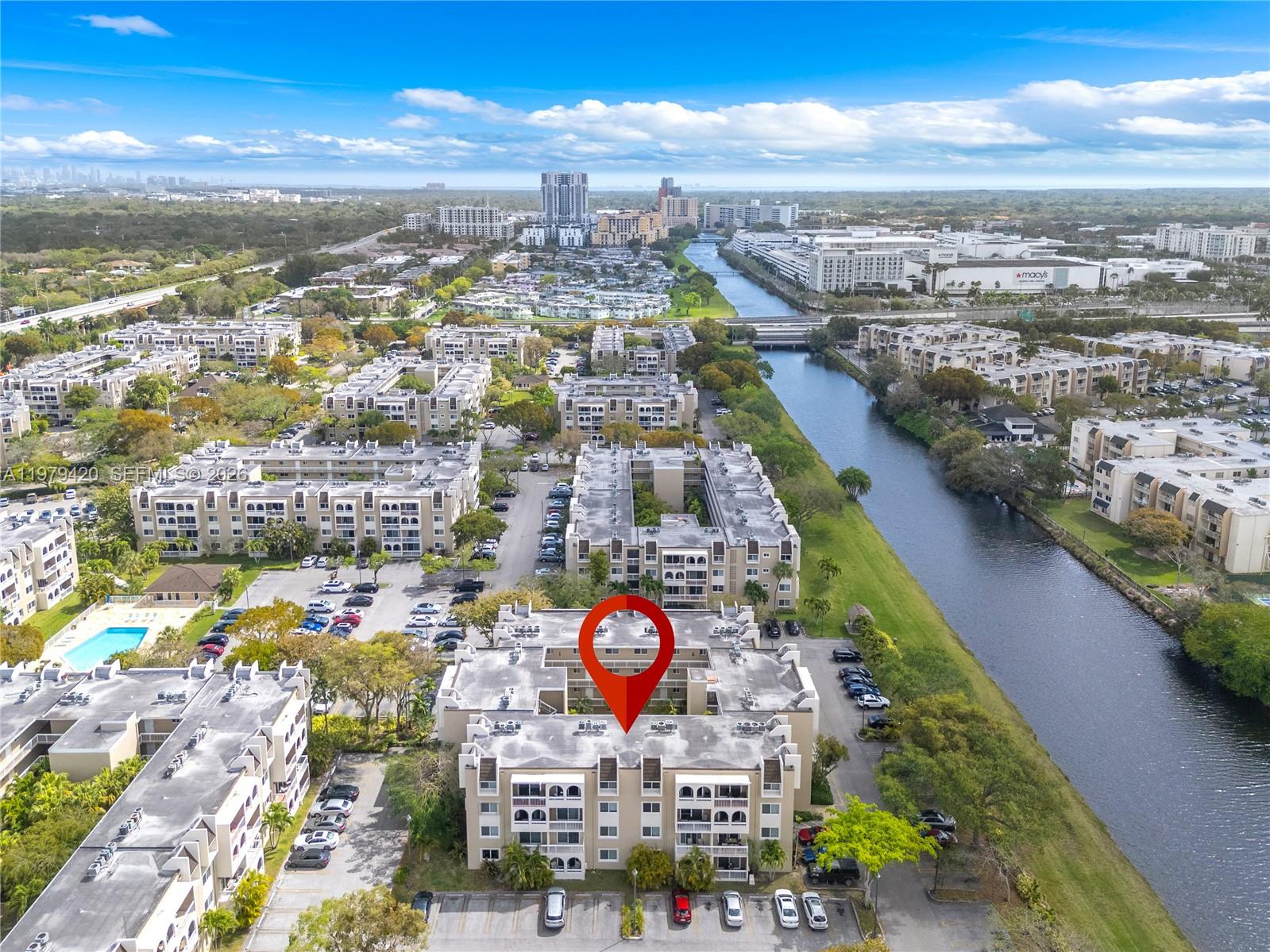 VILLAGE OF KINGS CREEK CO - Residential Lease