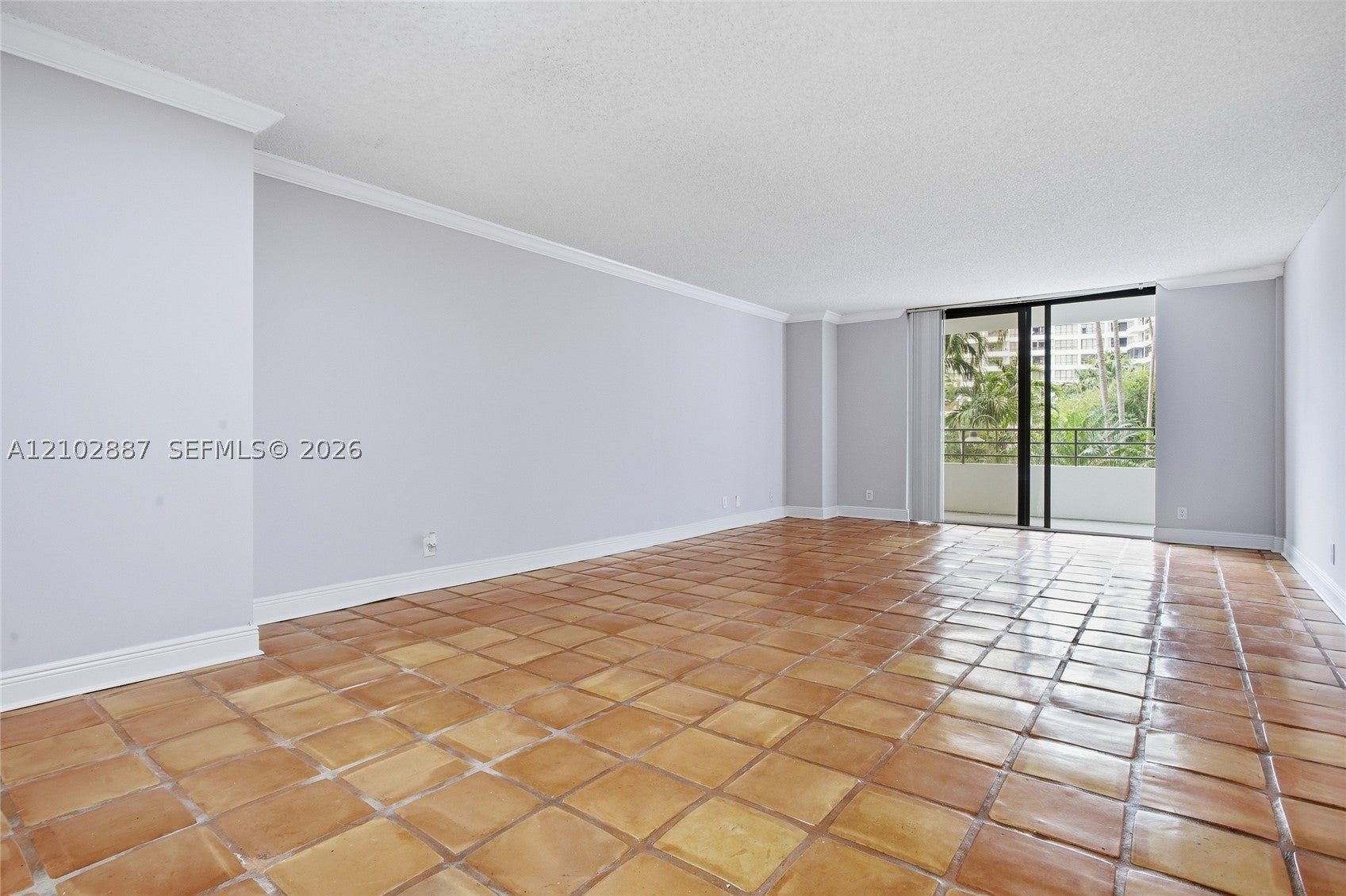 2500 Parkview Dr 415