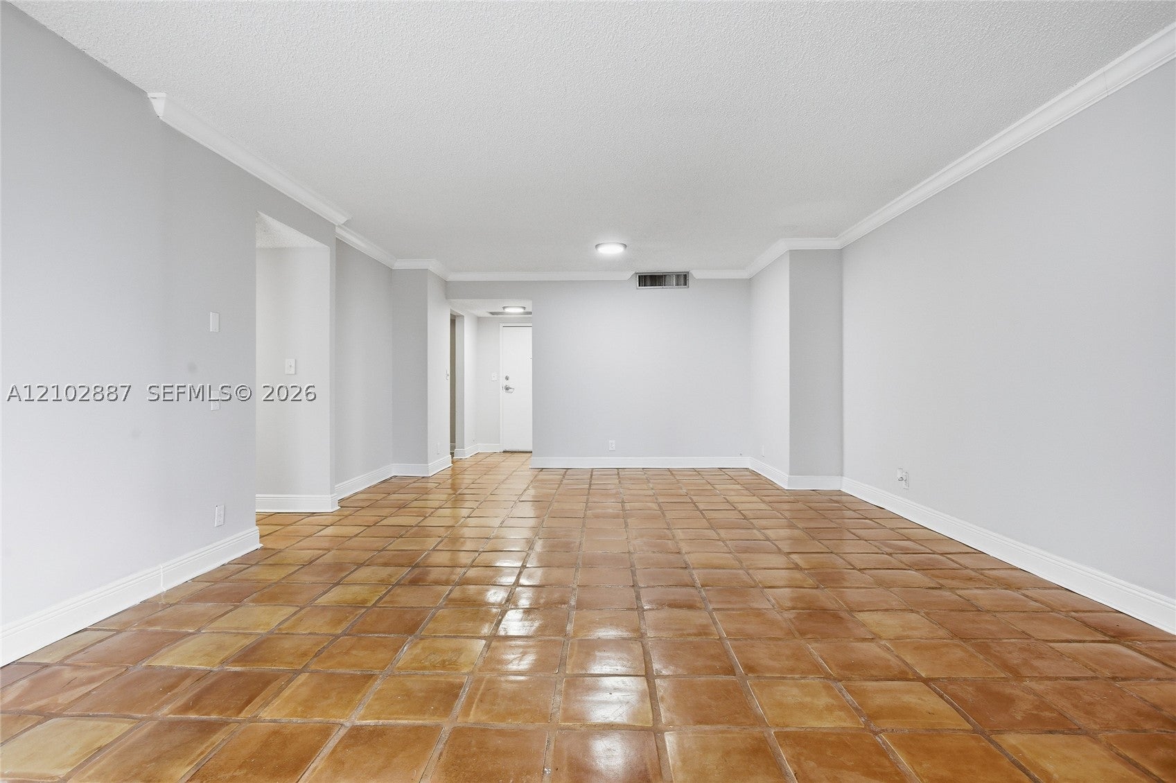 2500 Parkview Dr 415