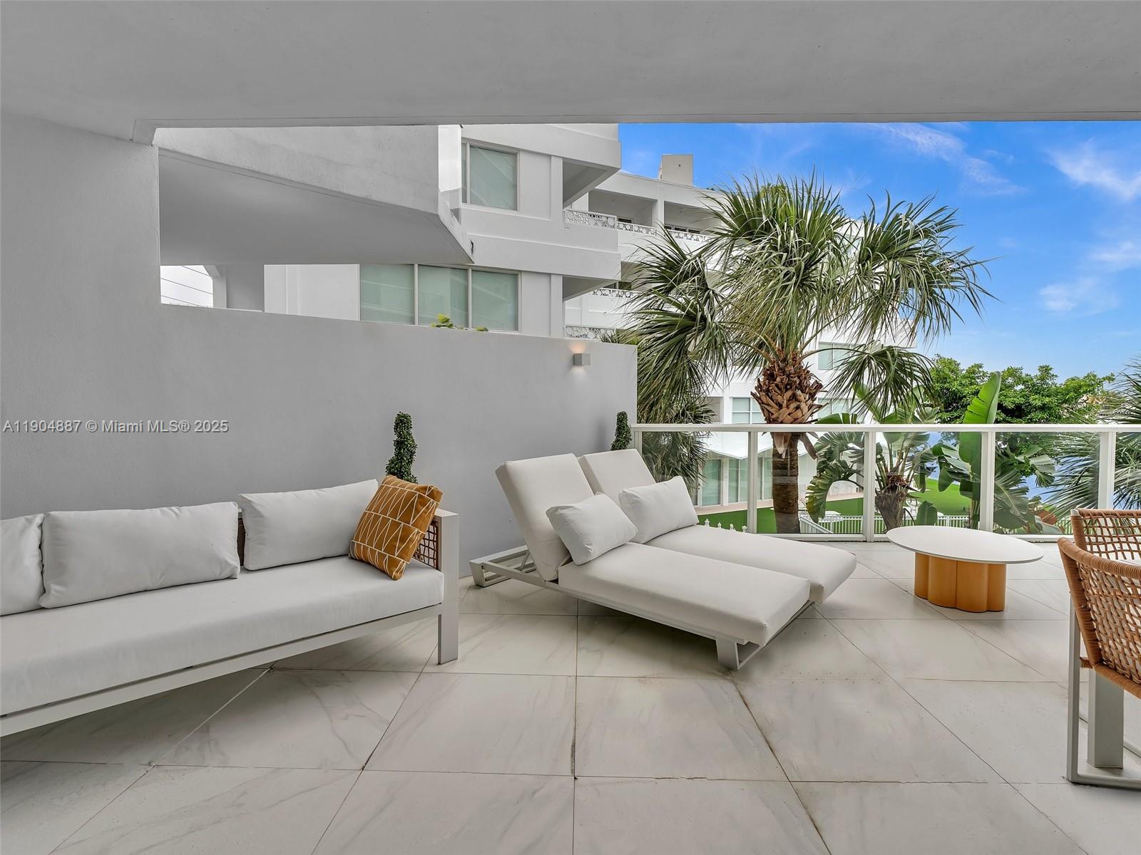 BAY HARBOUR ISLAND - Residential Lease