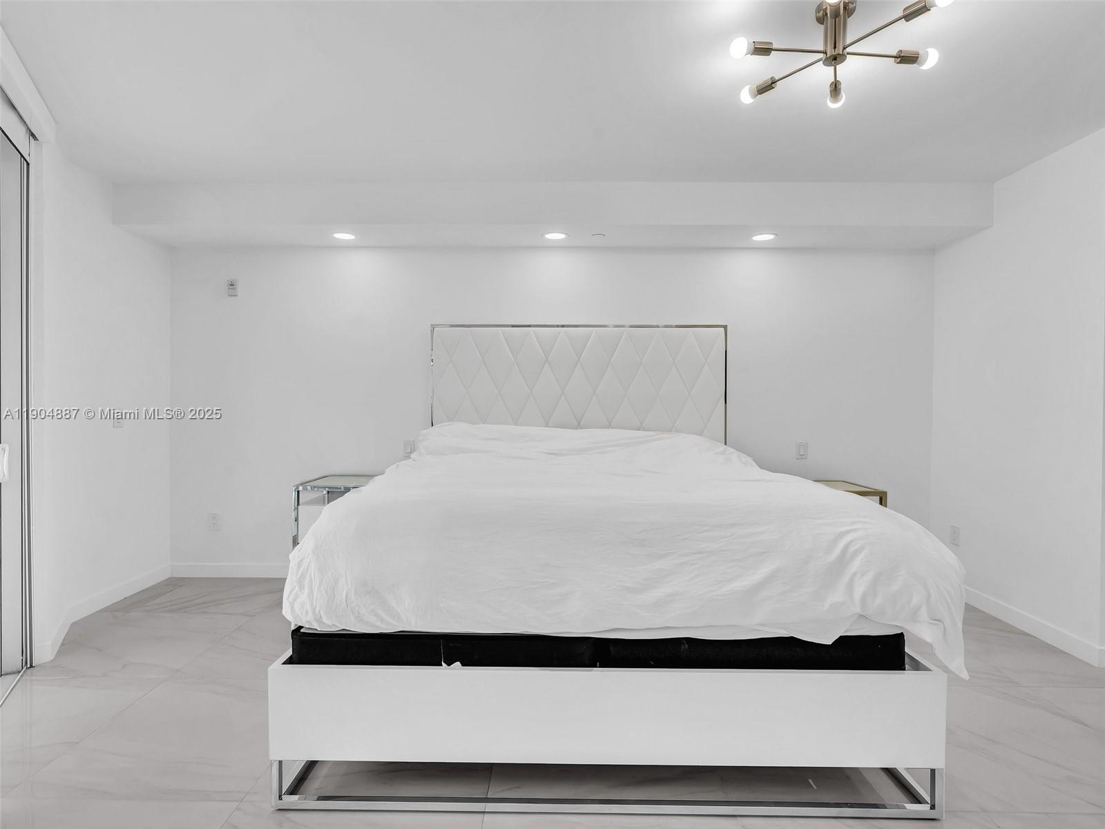 BAY HARBOUR ISLAND - Residential Lease