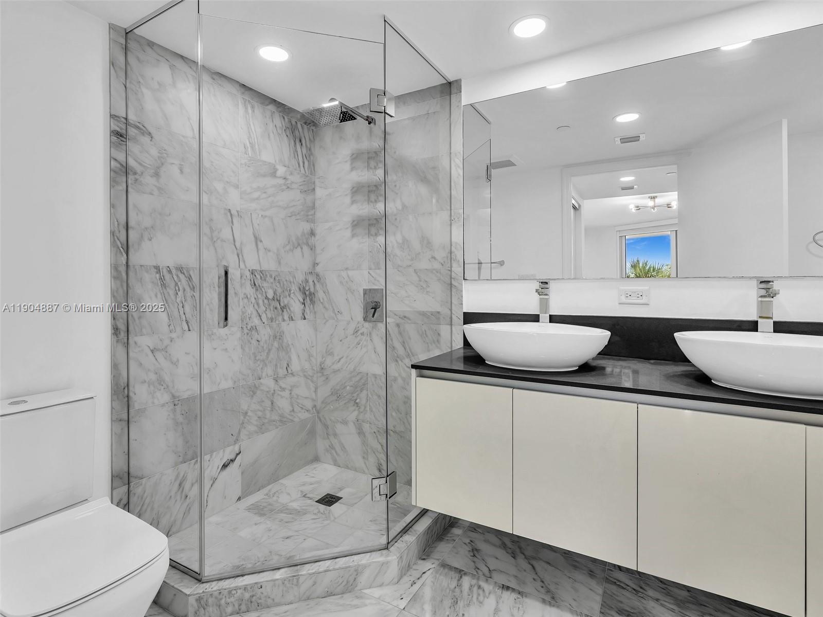 BAY HARBOUR ISLAND - Residential Lease