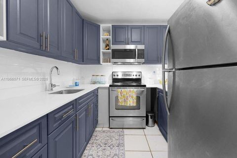 325 NW 72nd Ave 308 Miami FL 33126