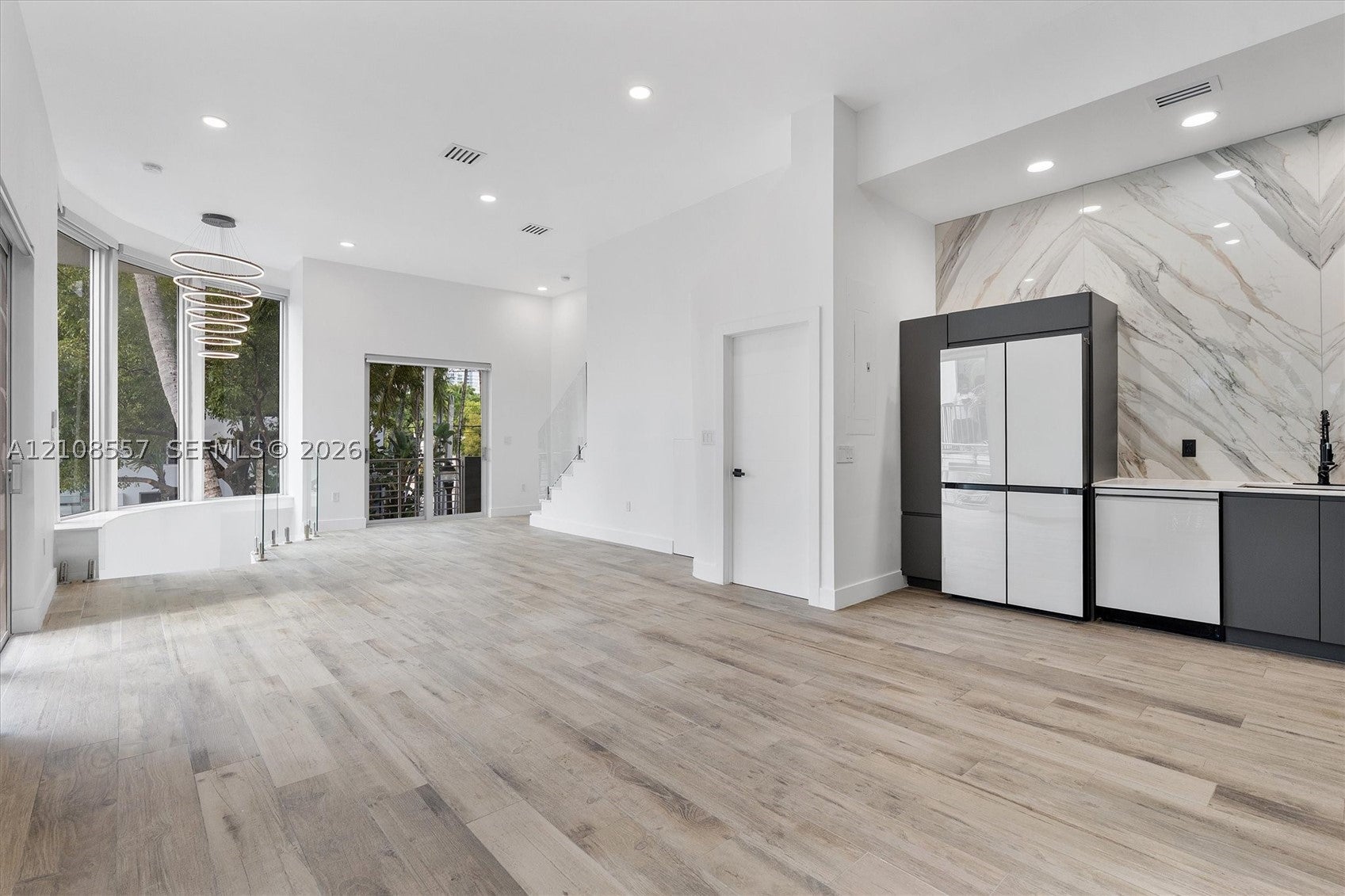 361 Jefferson Ave 1