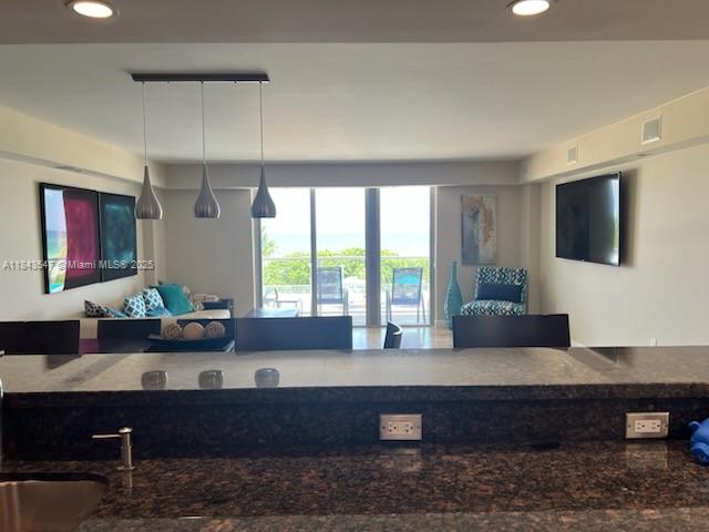 5701 Collins Ave 302