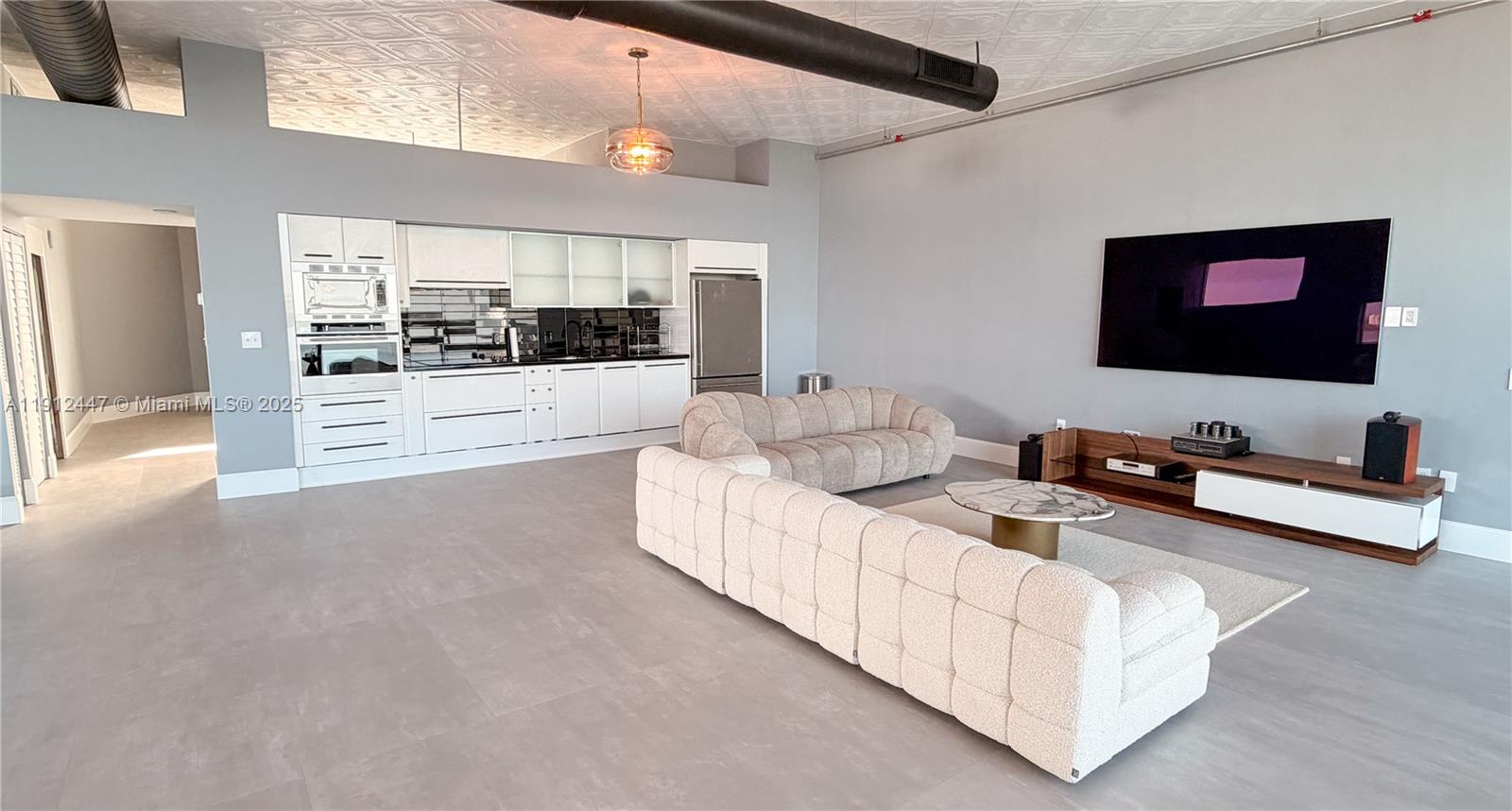 SPACE 01 CONDO - Residential Lease