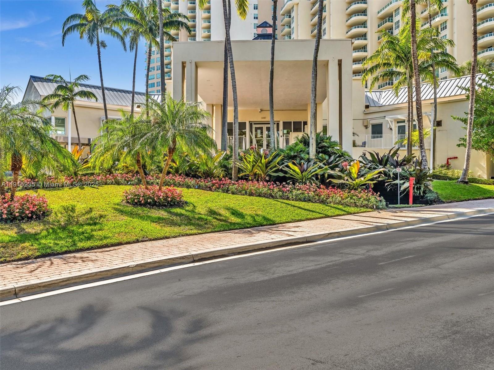 100 HIDDEN BAY CONDO - Residential Lease